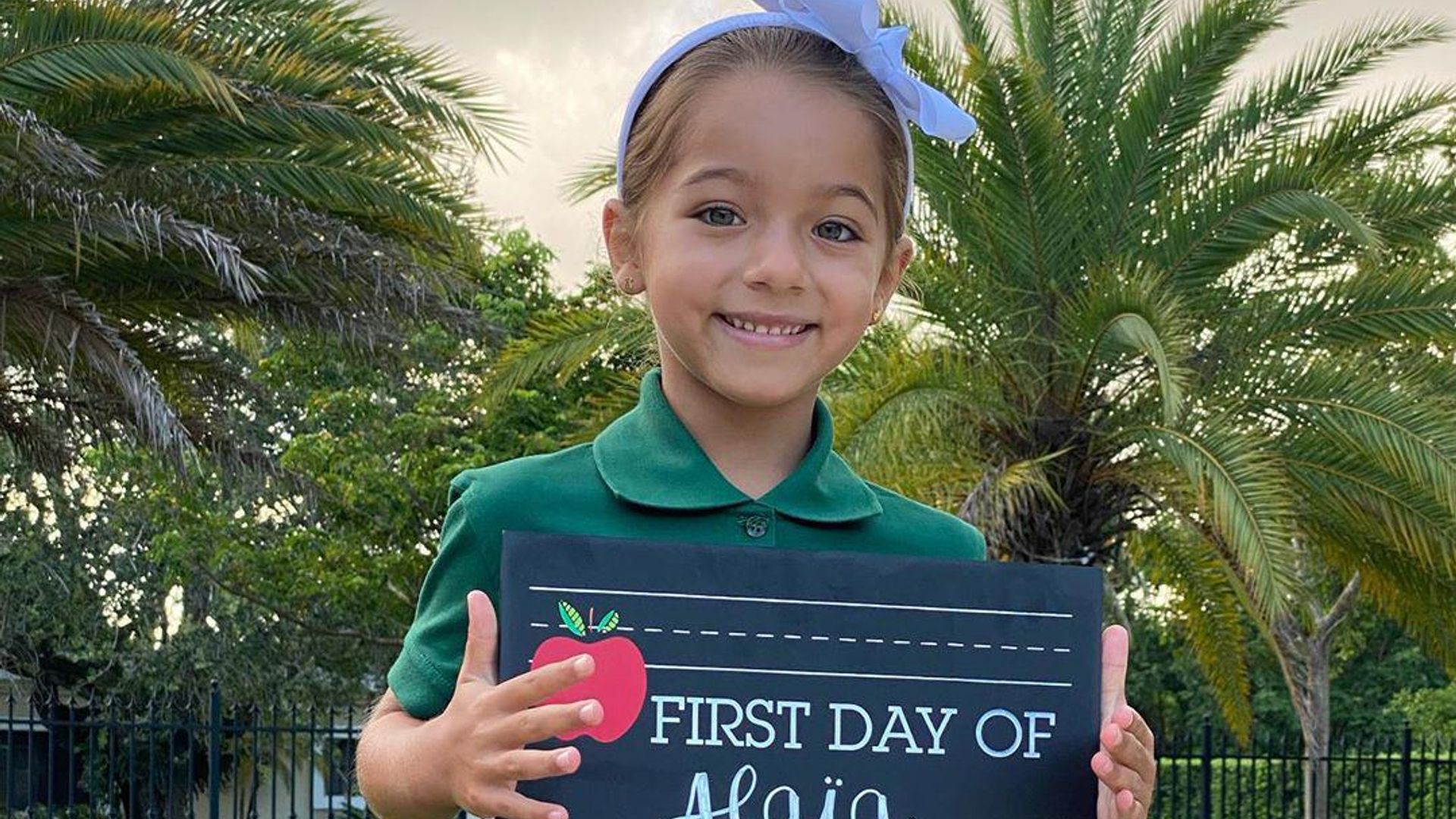La hija de Adamari López regresa a clases con todas las medidas de sanidad