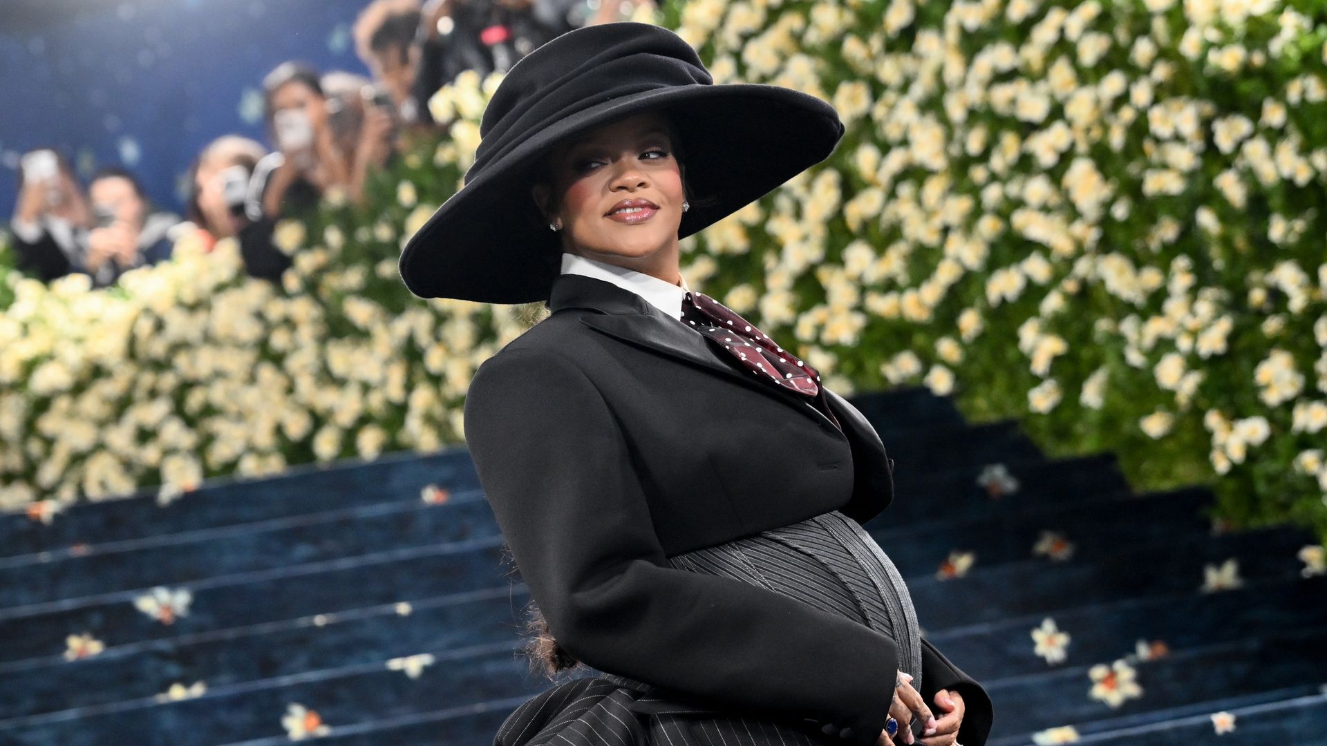 Rihanna sorprende con su tercer embarazo y otros momentazos en 12 fotos