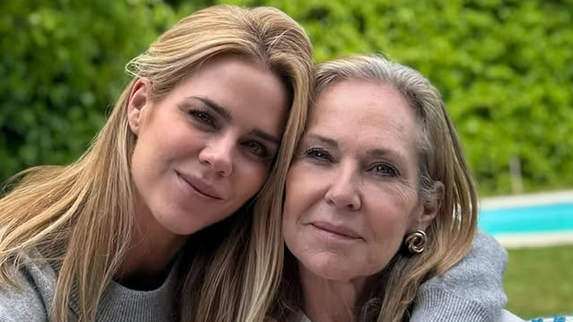 Amelia Bono se refugia en los brazos de su madre tras el escándalo de su última foto