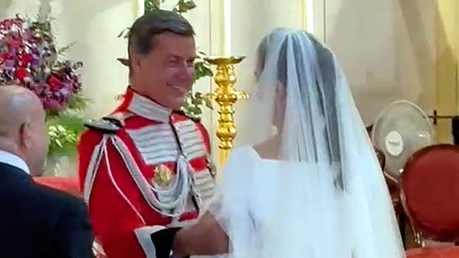 EN VÍDEO: Así ha sido el emocionante encuentro ante el altar de Cayetano Martínez de Irujo y Bárbara Mirjan