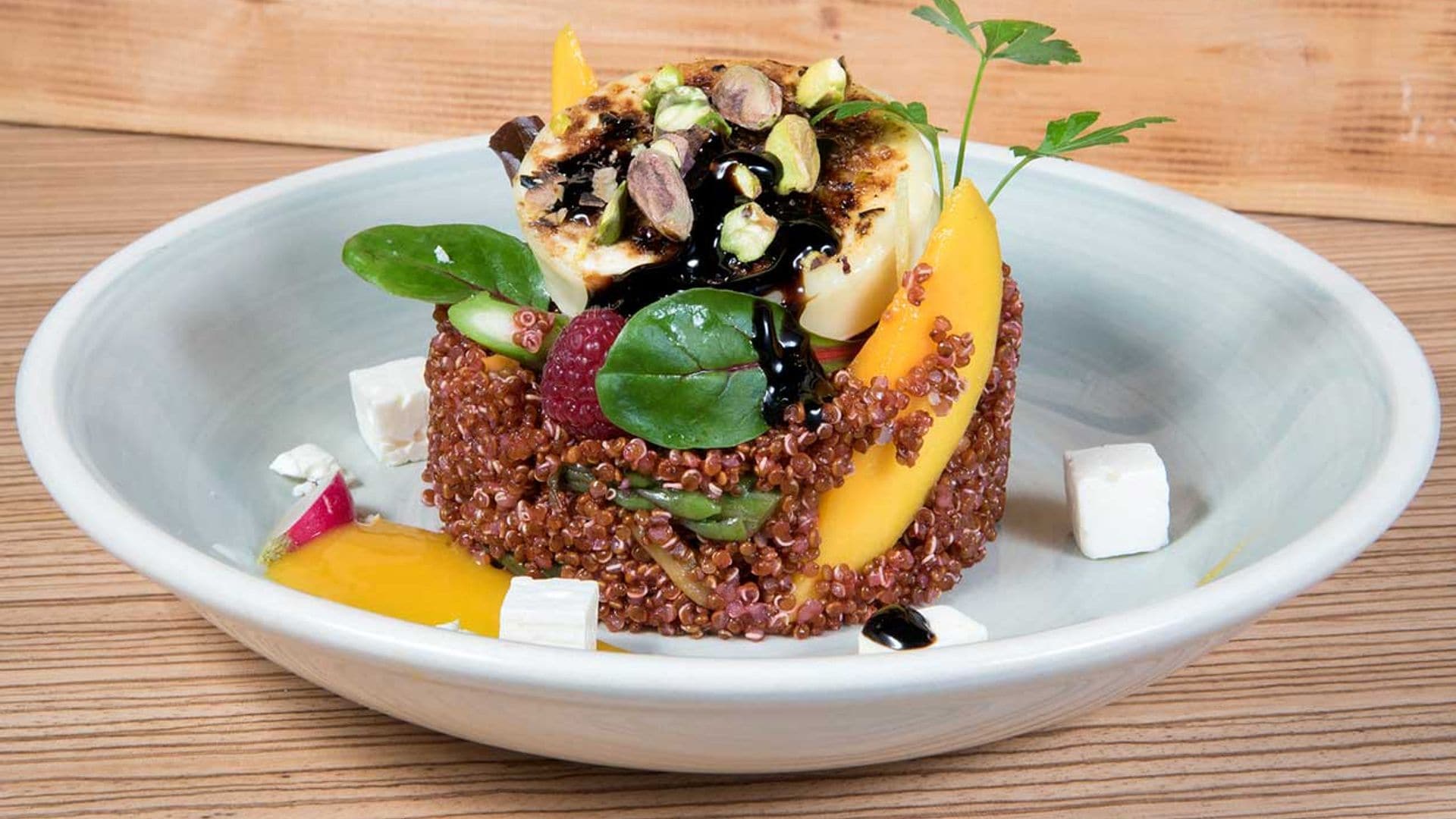 Ensalada de quinoa y mango