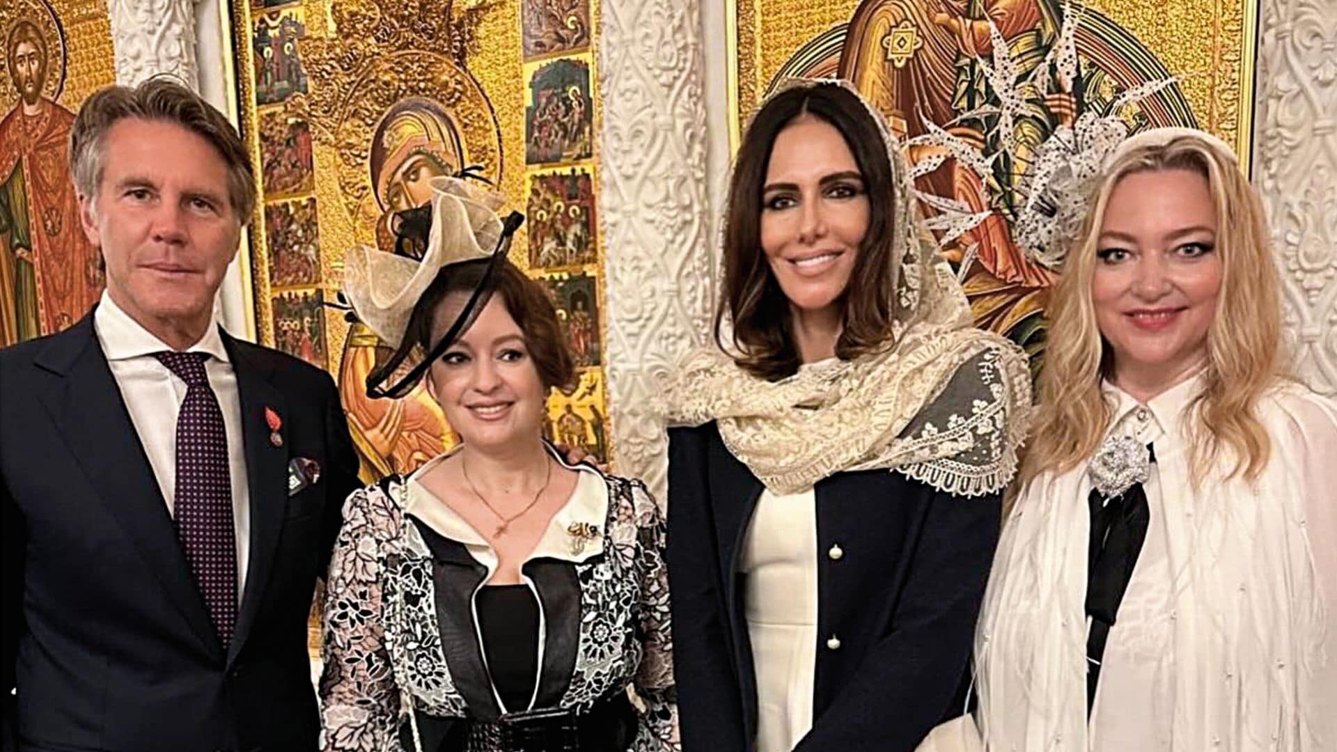 Rebecca en el bautizo de su hija, con Emanuele Filiberto de Saboya y Oxana Hoffman-Girey, padrinos de la pequeña, además de Adriana Abascal