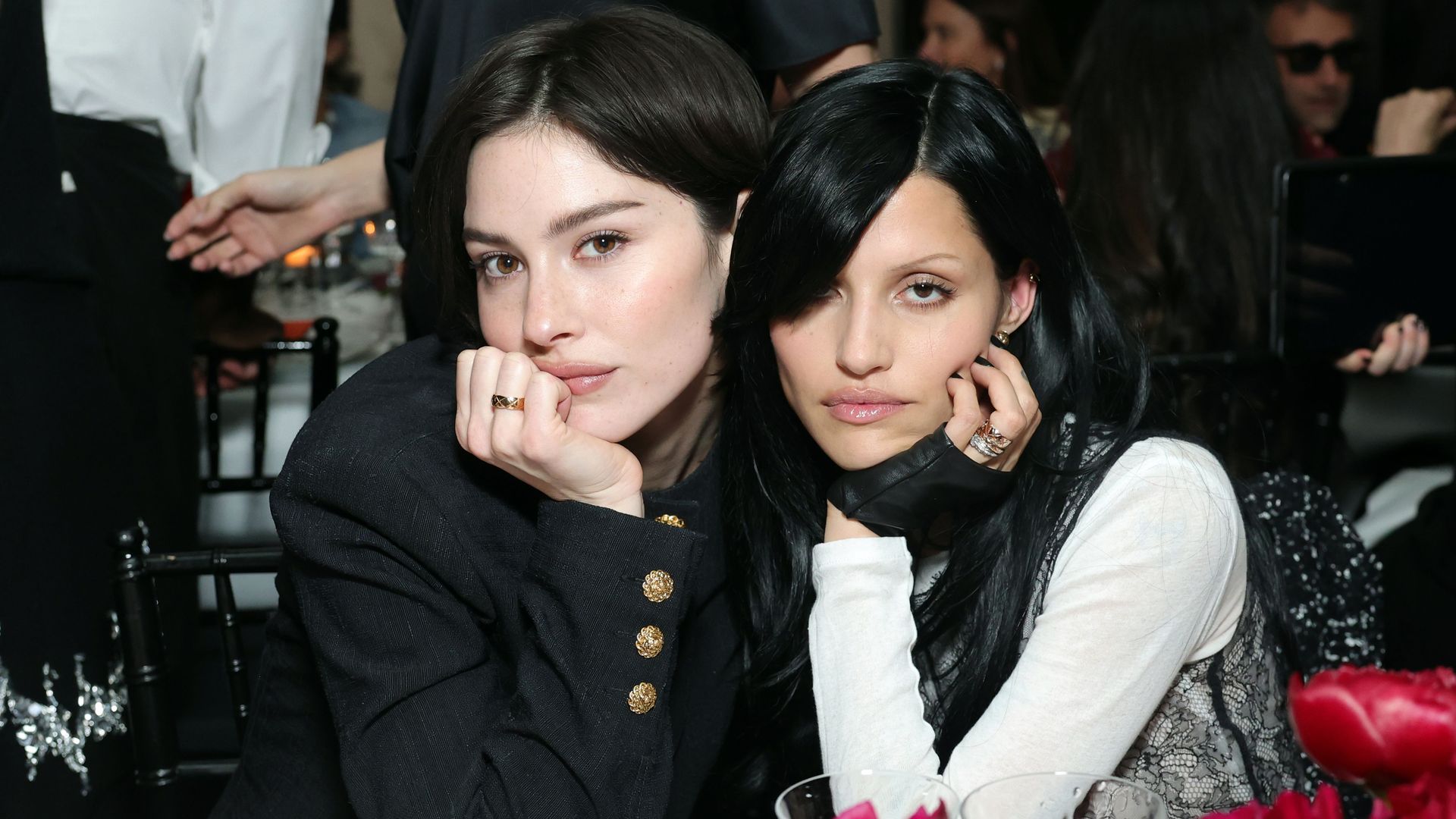  Gracie Abrams y Gabbriette