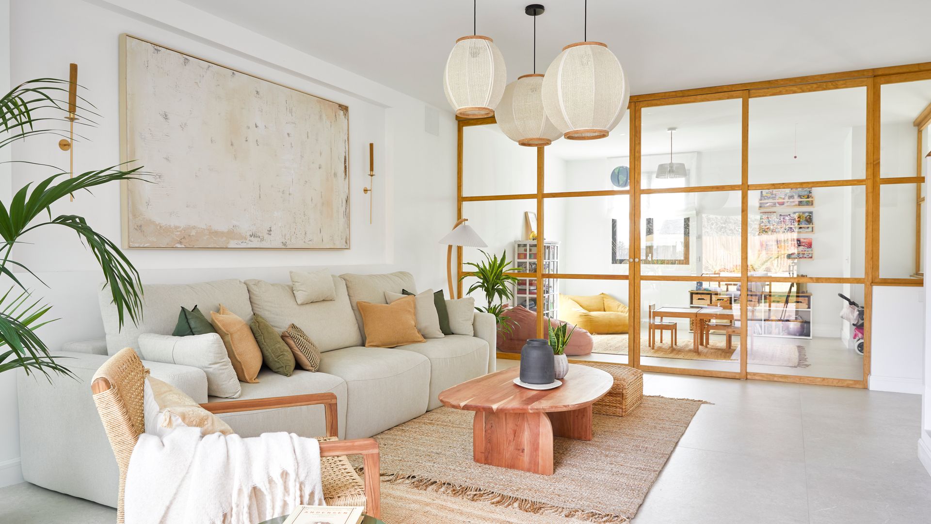 Una casa familiar en Boadilla del Monte llena de luz, madera y calma, diseñada para vivirla sin prisas