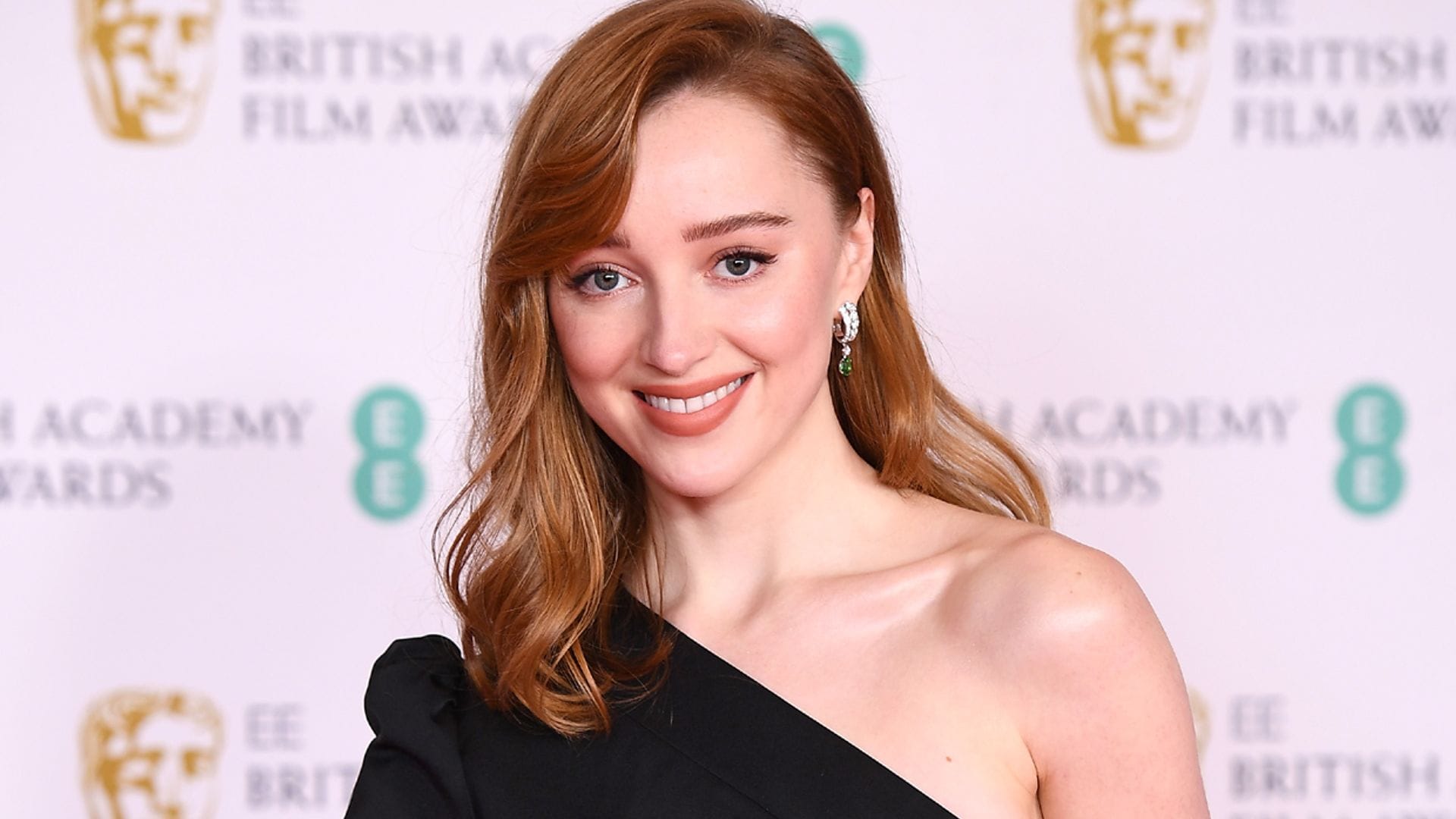 Phoebe Dynevor, la actriz que recupera el estilo de Daphne Bridgerton