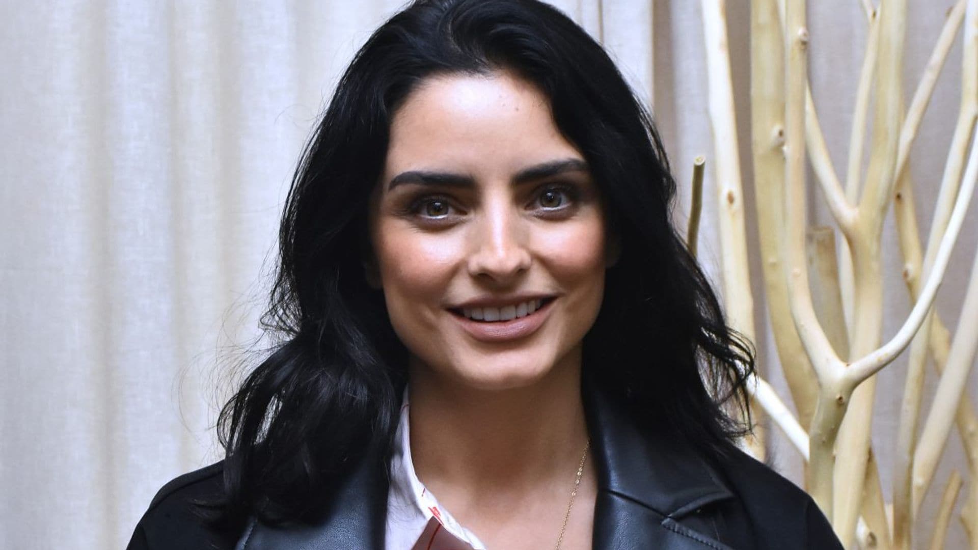 El fuerte susto que se llevó Aislinn Derbez en medio de sus vacaciones por Italia