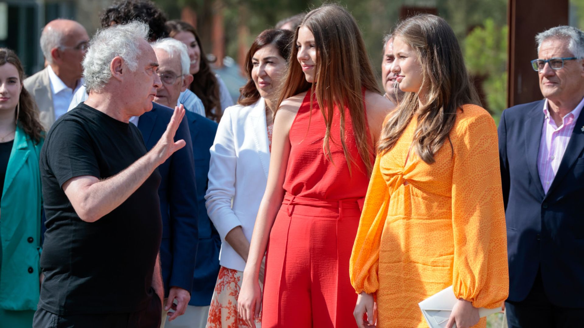 El encuentro de Leonor y Sofía con Ferran Adriá, una cita gastro conectada con la boda de los Reyes