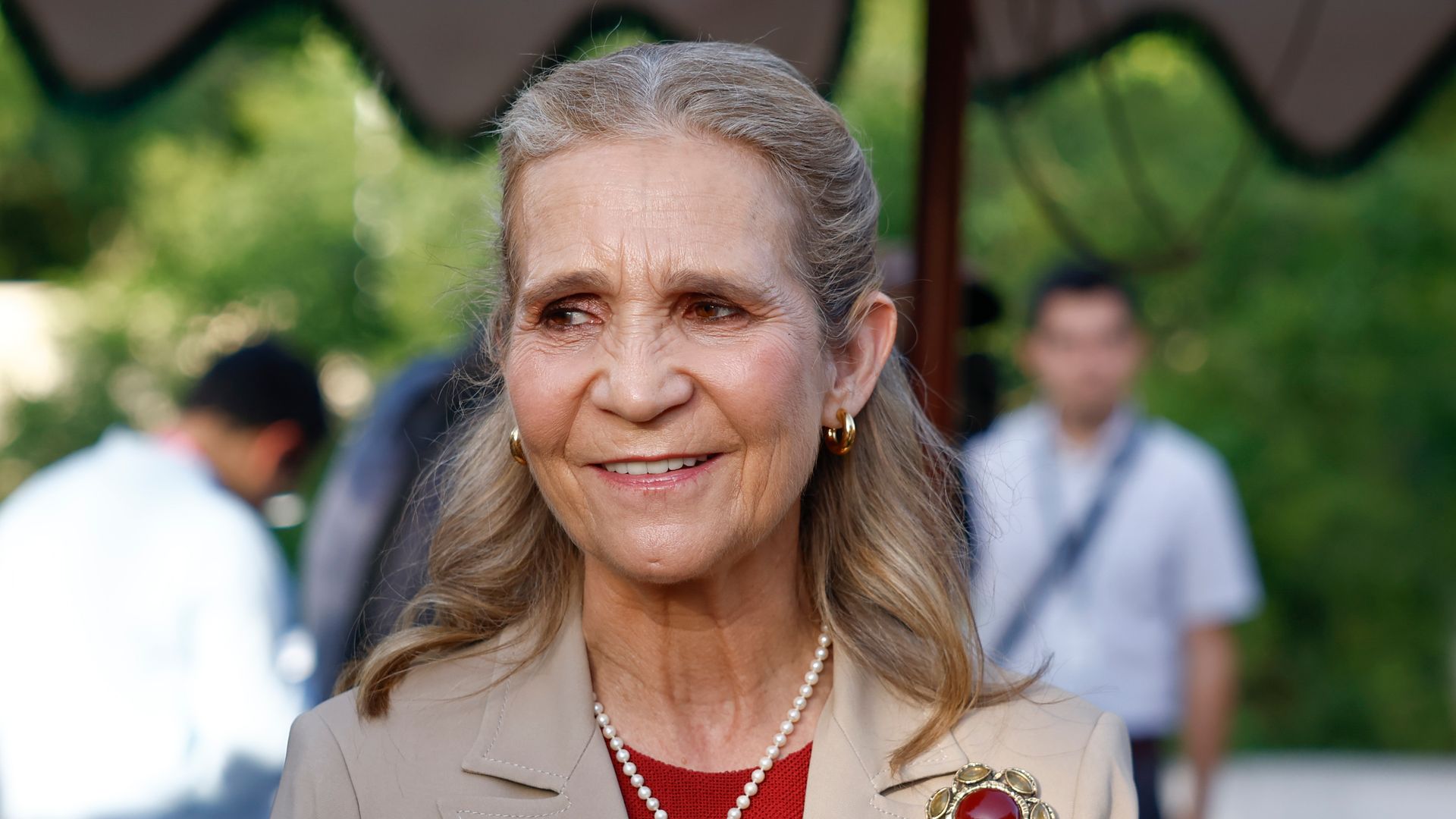 La infanta Elena, con una gran sonrisa, desata la ilusión con su deseo para la Selección en el Mundial 2026: "Que ganemos todo"