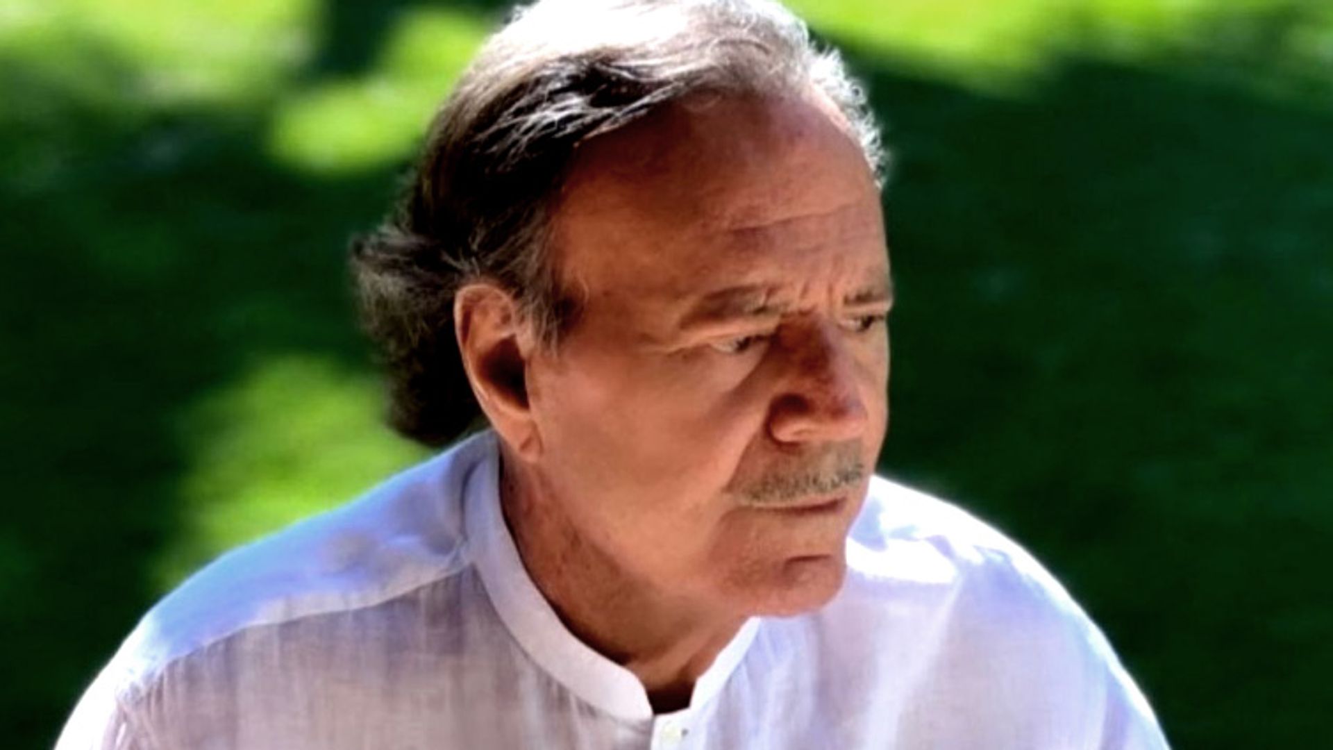 Hablamos con Julio Iglesias sobre la venta de su casa de Orense: Mi amor por Galicia sigue intacto