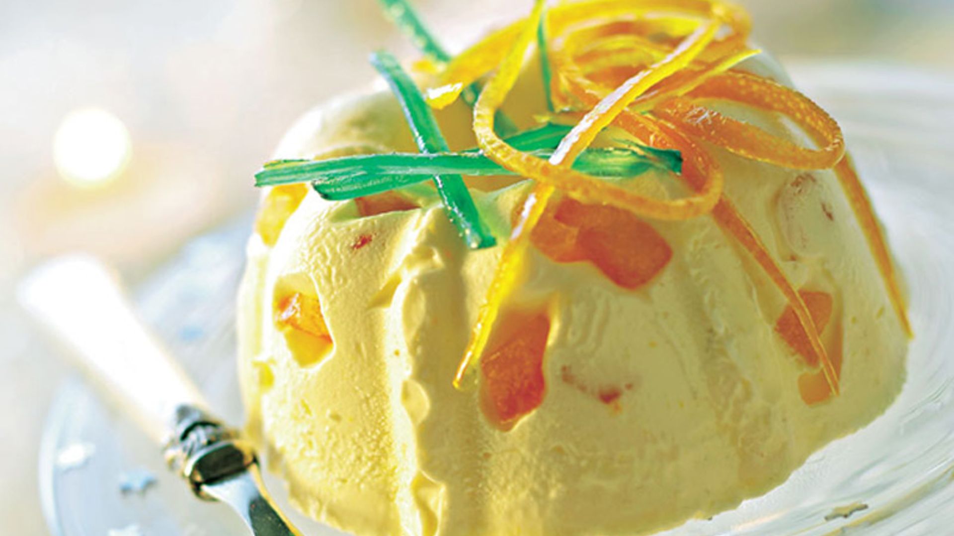 Flan helado de naranja confitada