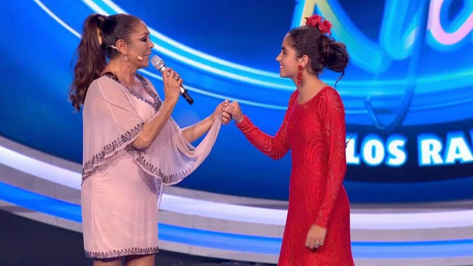 Isabel Pantoja da la 'alternativa coplera' a una de las aspirantes de 'Idol Kids'