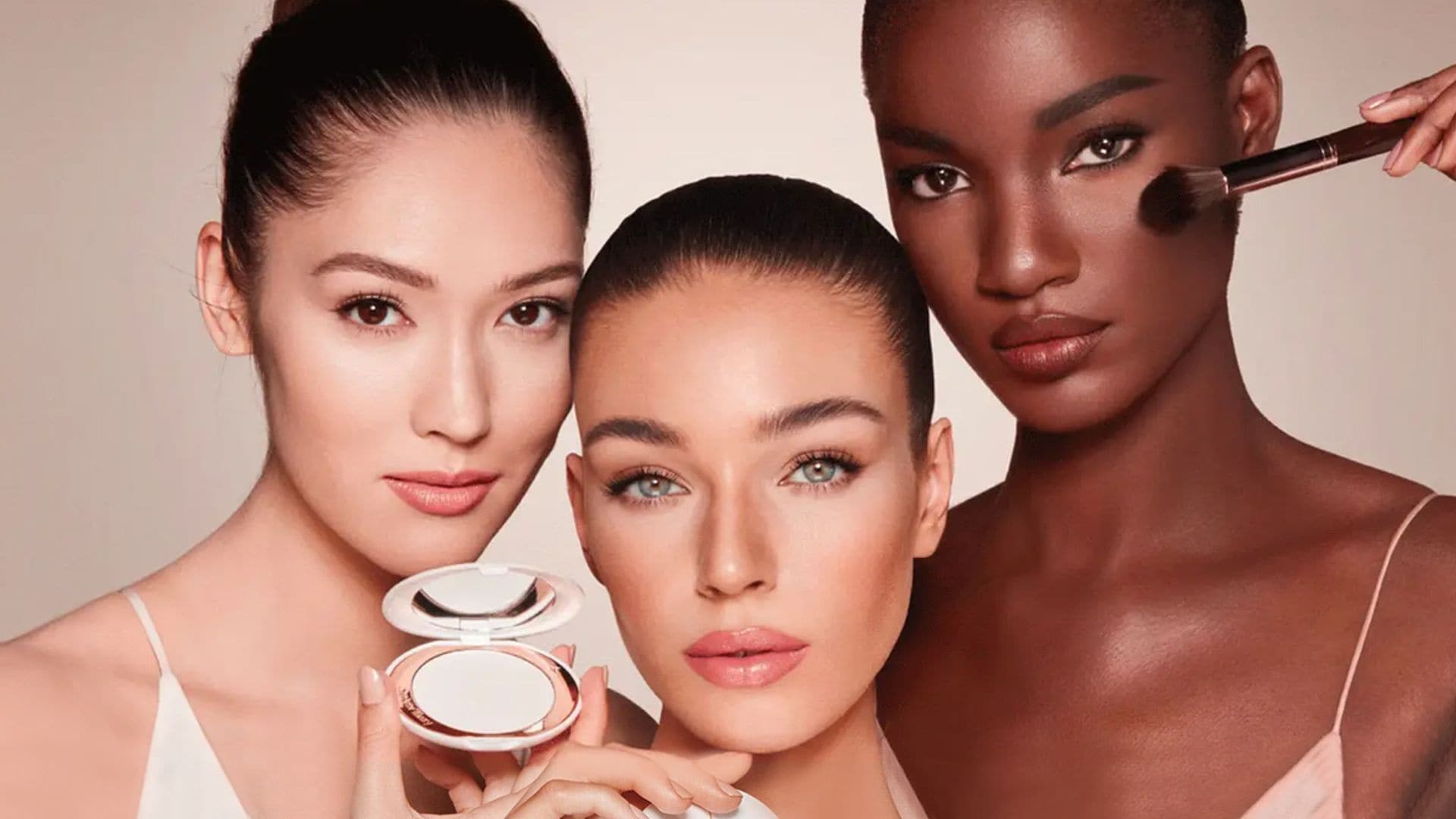 El truco para eliminar los brillos y fijar el maquillaje son estos polvos translúcidos