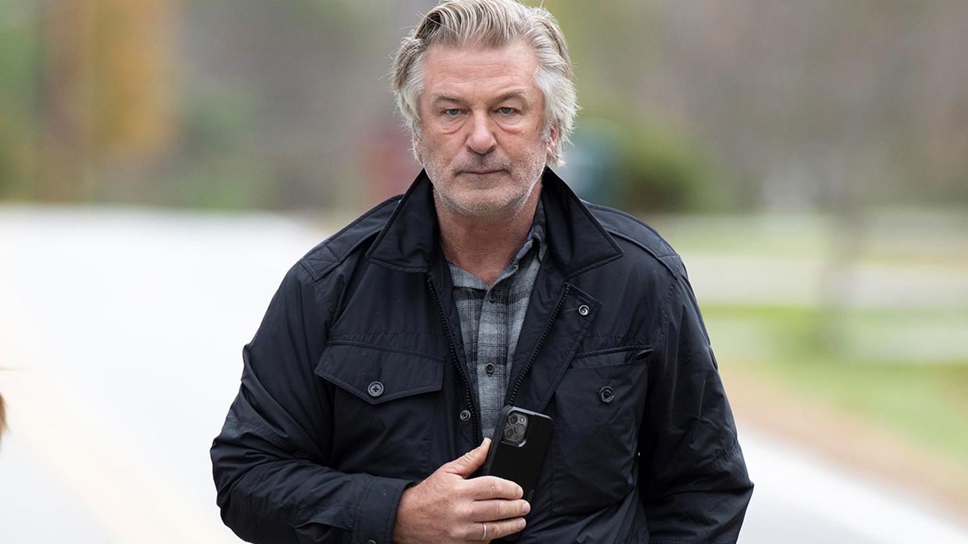 Alec Baldwin, demandado por negligencia tras el accidente mortal en el rodaje de 'Rust'