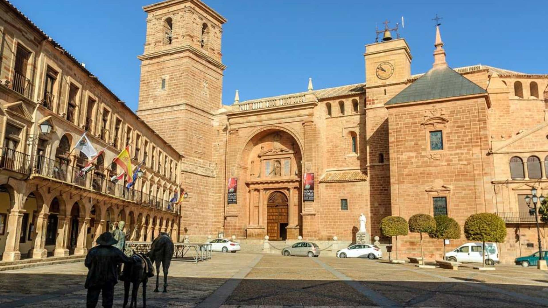 Villanueva de los Infantes, el pueblo manchego de las casonas con escudo