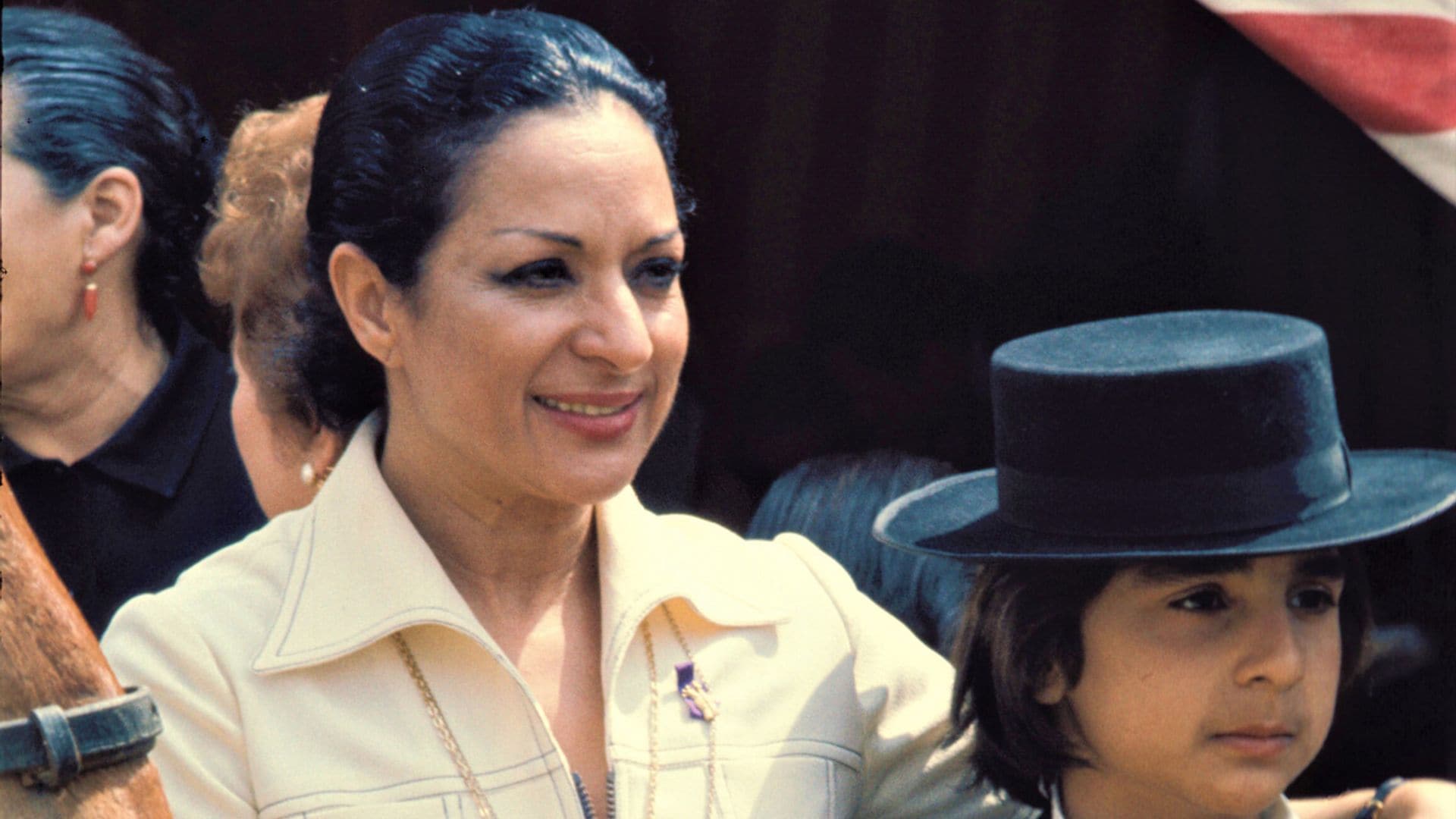Artista irrepetible e 'influencer' precursora: recordamos a Lola Flores al cumplirse un siglo de su nacimiento