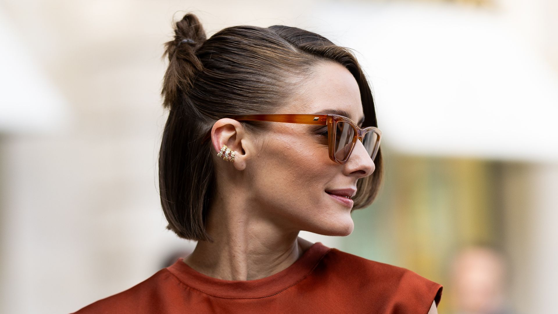 10 peinados antiencrespamiento para melenas 'midi' que te salvarán en días de lluvia