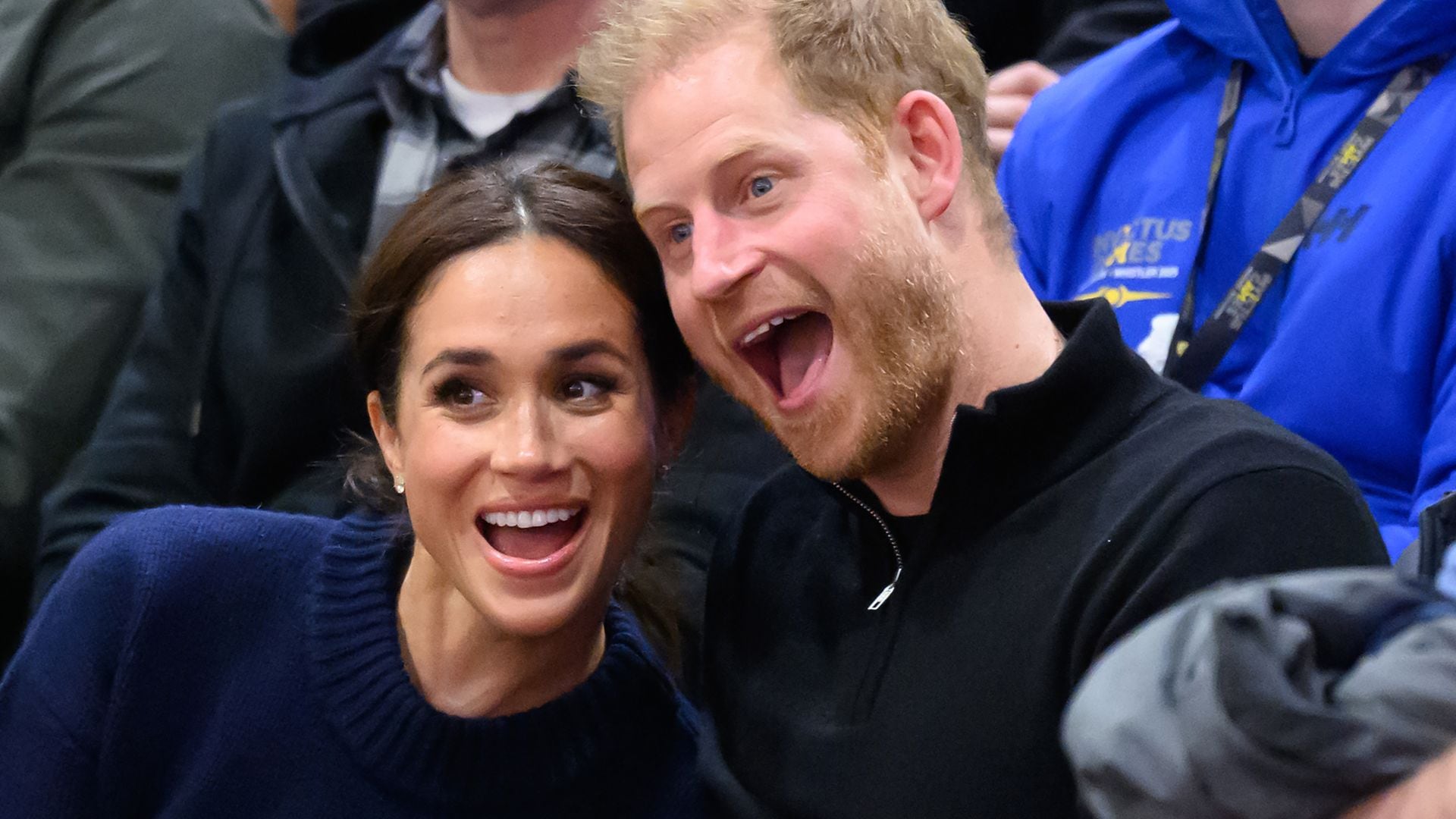 El vídeo viral de Harry y Meghan con sus hijos entre calabazas que muestra cuánto han crecido Archie y Lilibet
