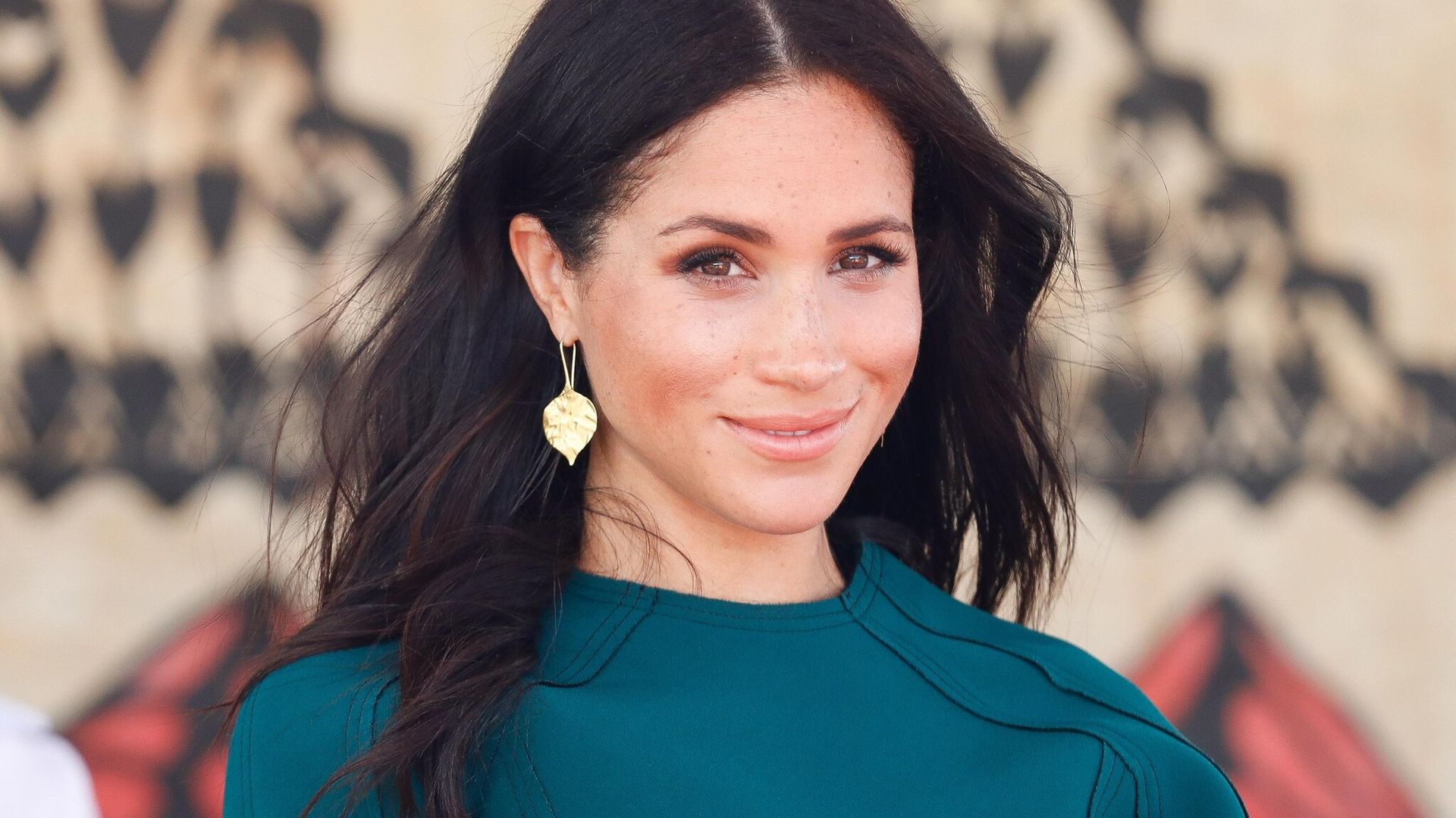 El truco de Meghan Markle con el que define sus pómulos y barbilla