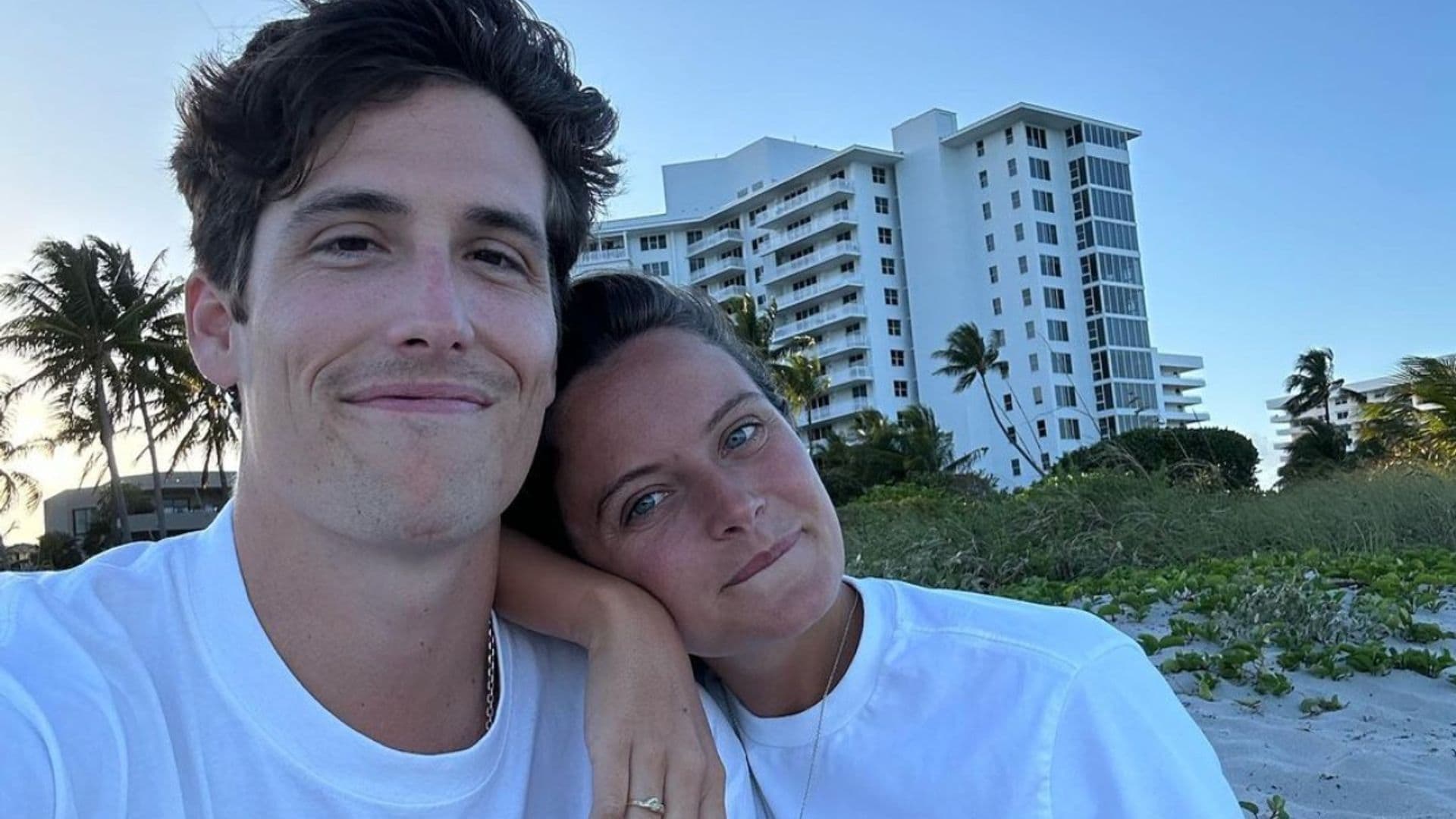 El hijo pequeño de Emilio Aragón se casa: todos los detalles de su próxima boda con Bea Gimeno
