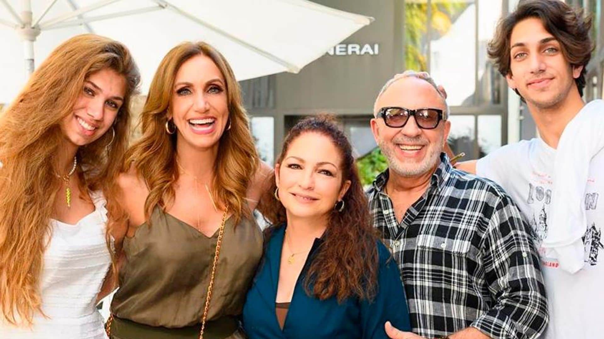 Corazón bondadoso: Los Estefan comparten en Thanksgiving con su comunidad en Miami