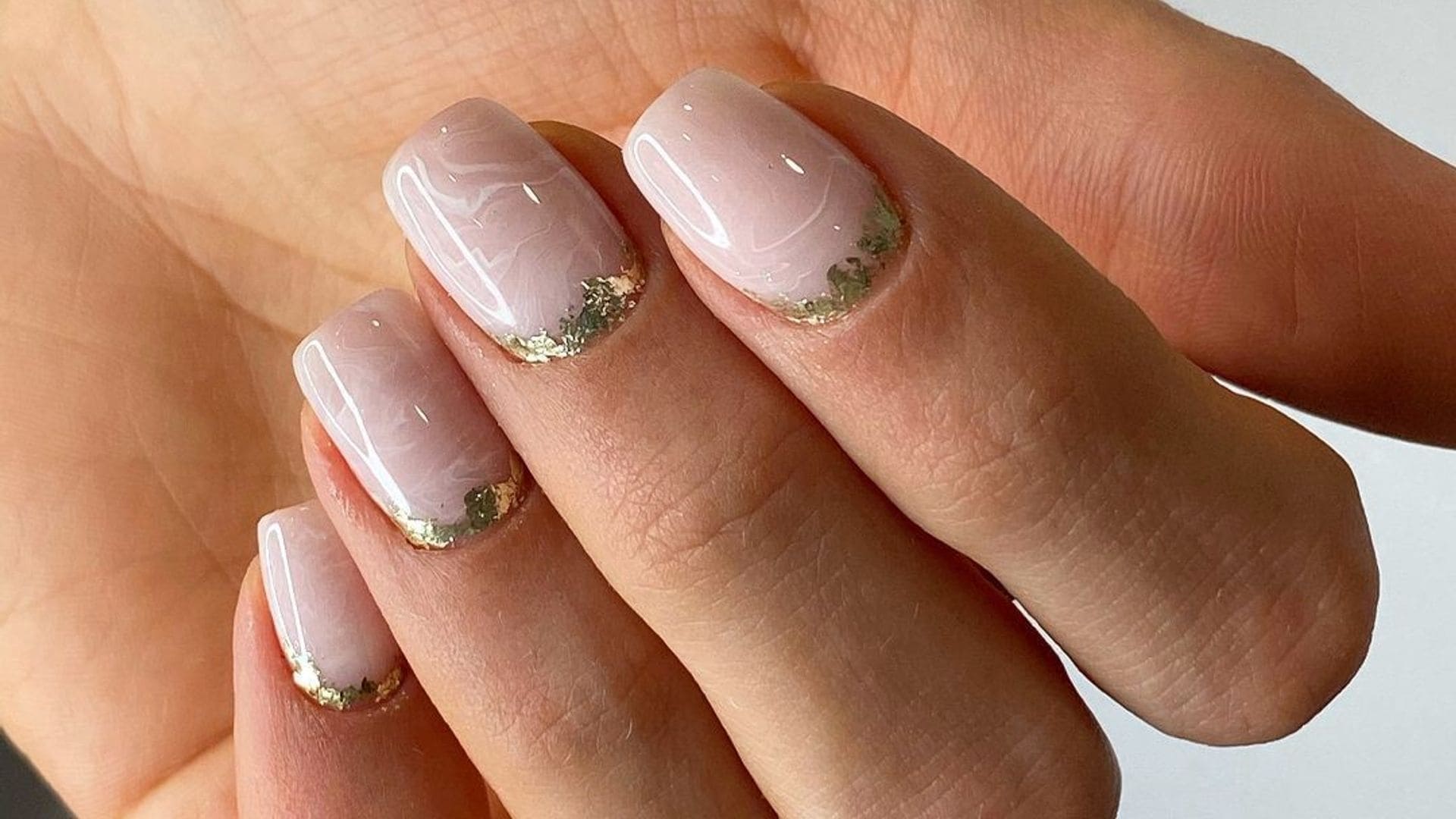 11 uñas sencillas para novias que no quieren la típica manicura francesa