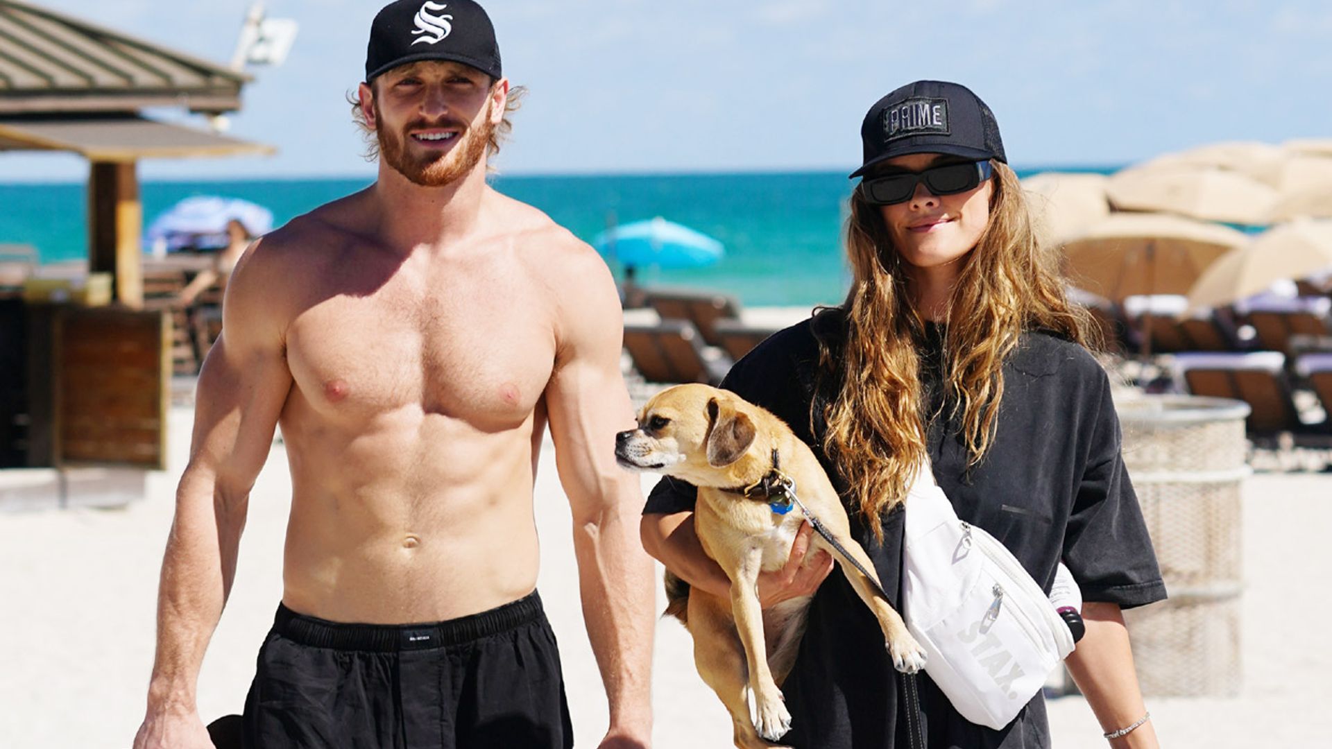 El impresionante físico de Logan Paul, el boxeador que ha enamorado a la modelo Nina Agdal