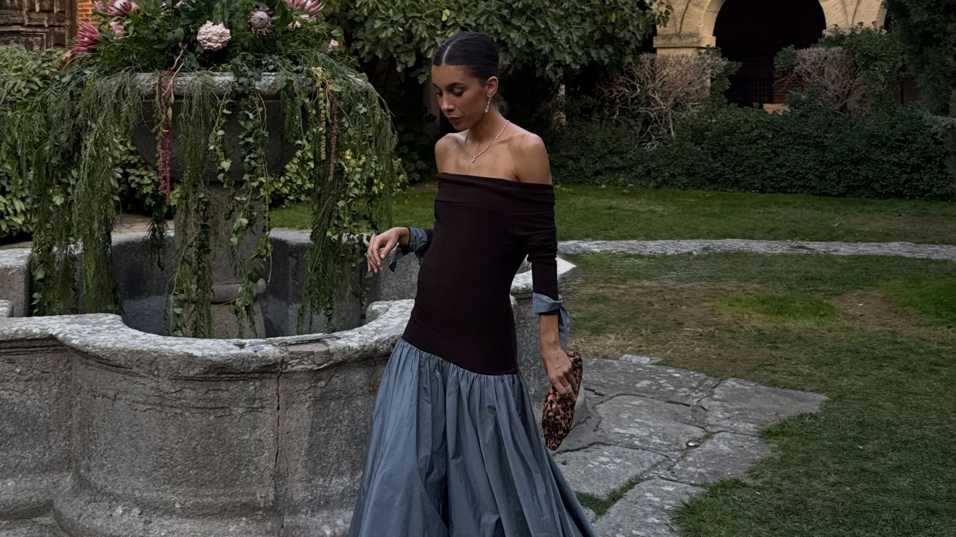 Contrastes inesperados, propuestas que se funden con el paisaje y tendencias que triunfan entre las invitadas más estilosas del fin de semana