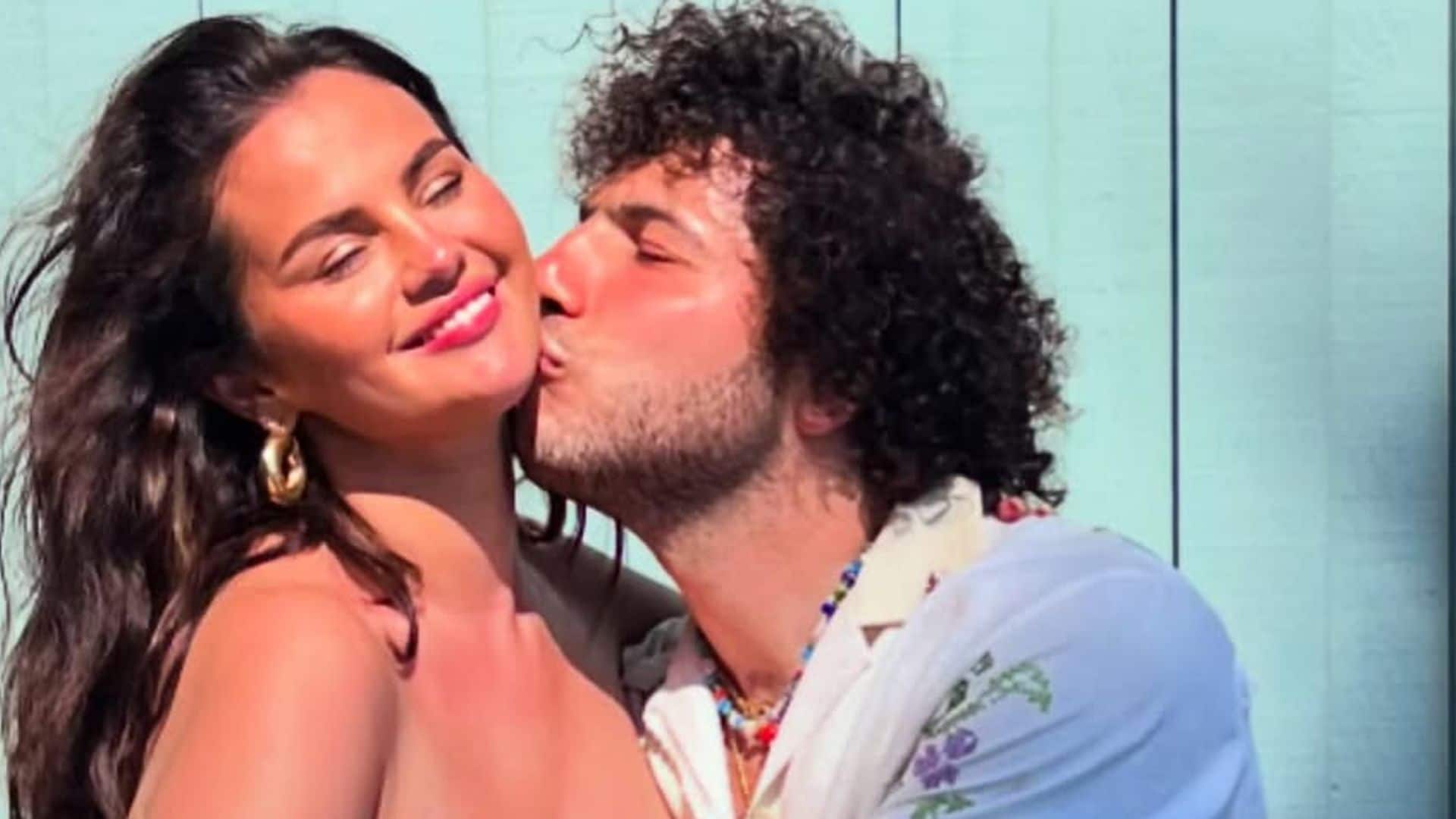 El curioso detalle de Benny Blanco con Selena Gomez: le pidió matrimonio con su comida rápida favorita