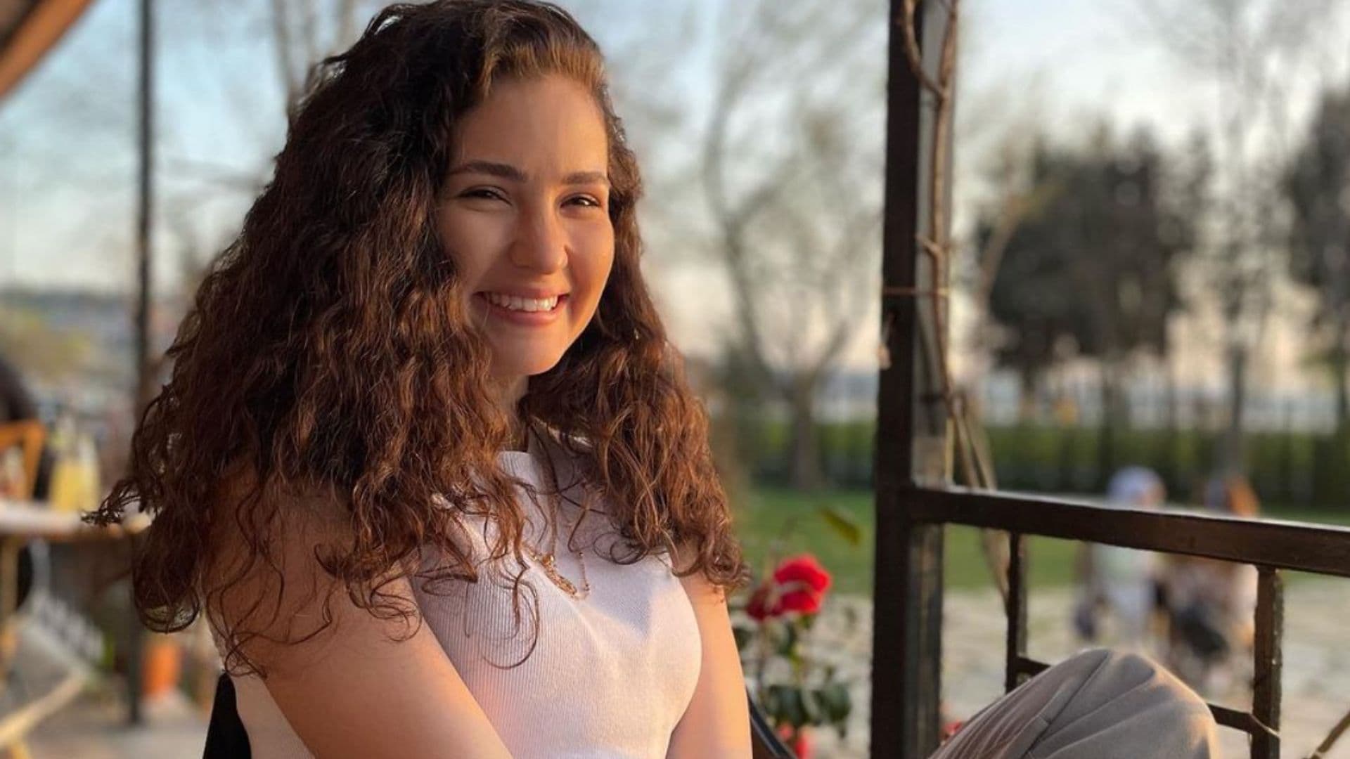 Así es Melisa Minkari de 'Hermanos': actriz gracias a su pasión por 'Harry Potter' y familiar de una celebrity