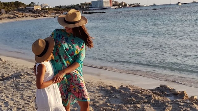 Nuria Fergó y su hija 