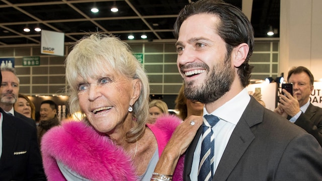 Carlos Felipe de Suecia con Birgitta en una visita de Hong Kong