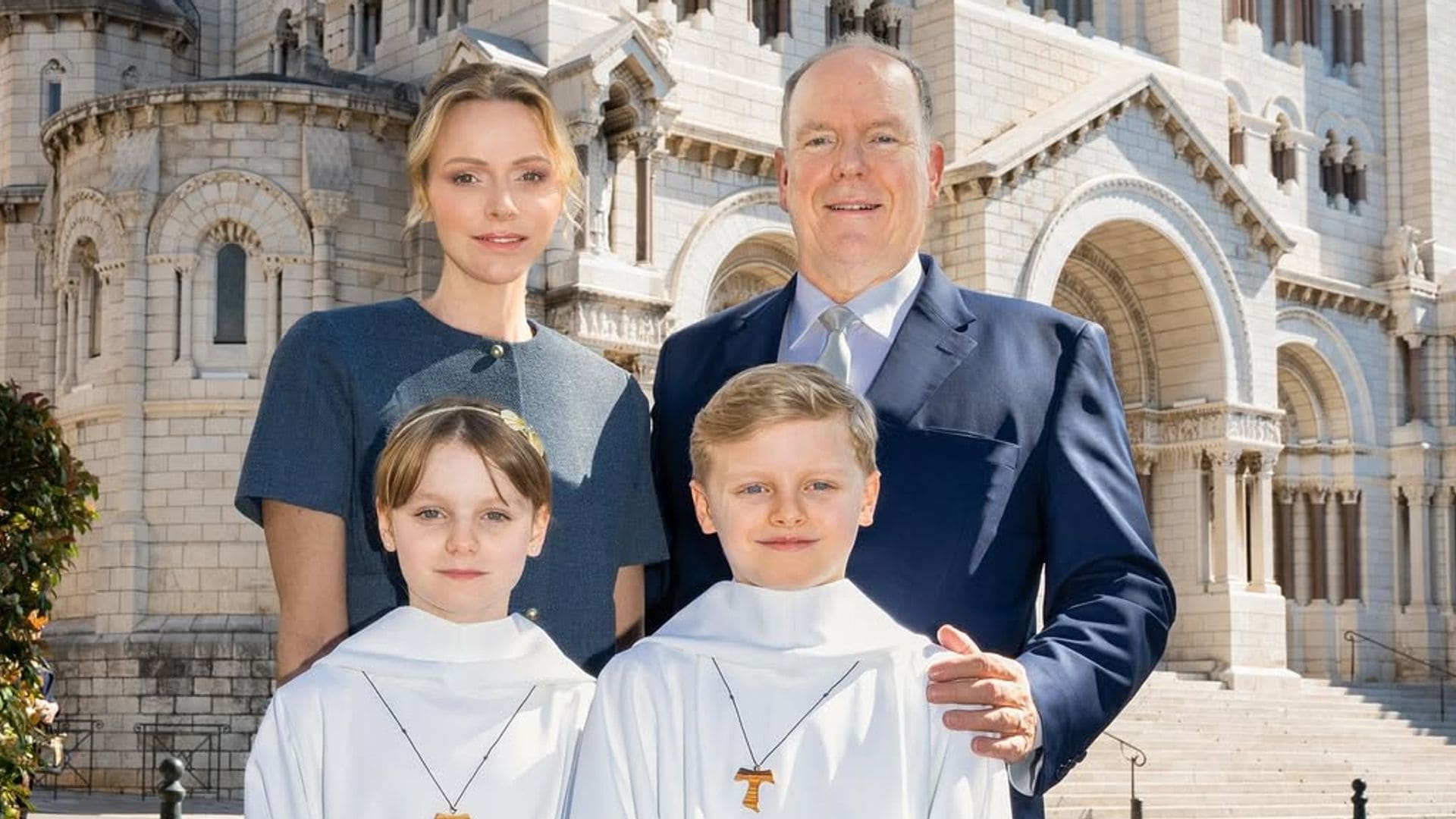 El gran día de Jacques y Gabriella de Mónaco: las fotos de su primera comunión