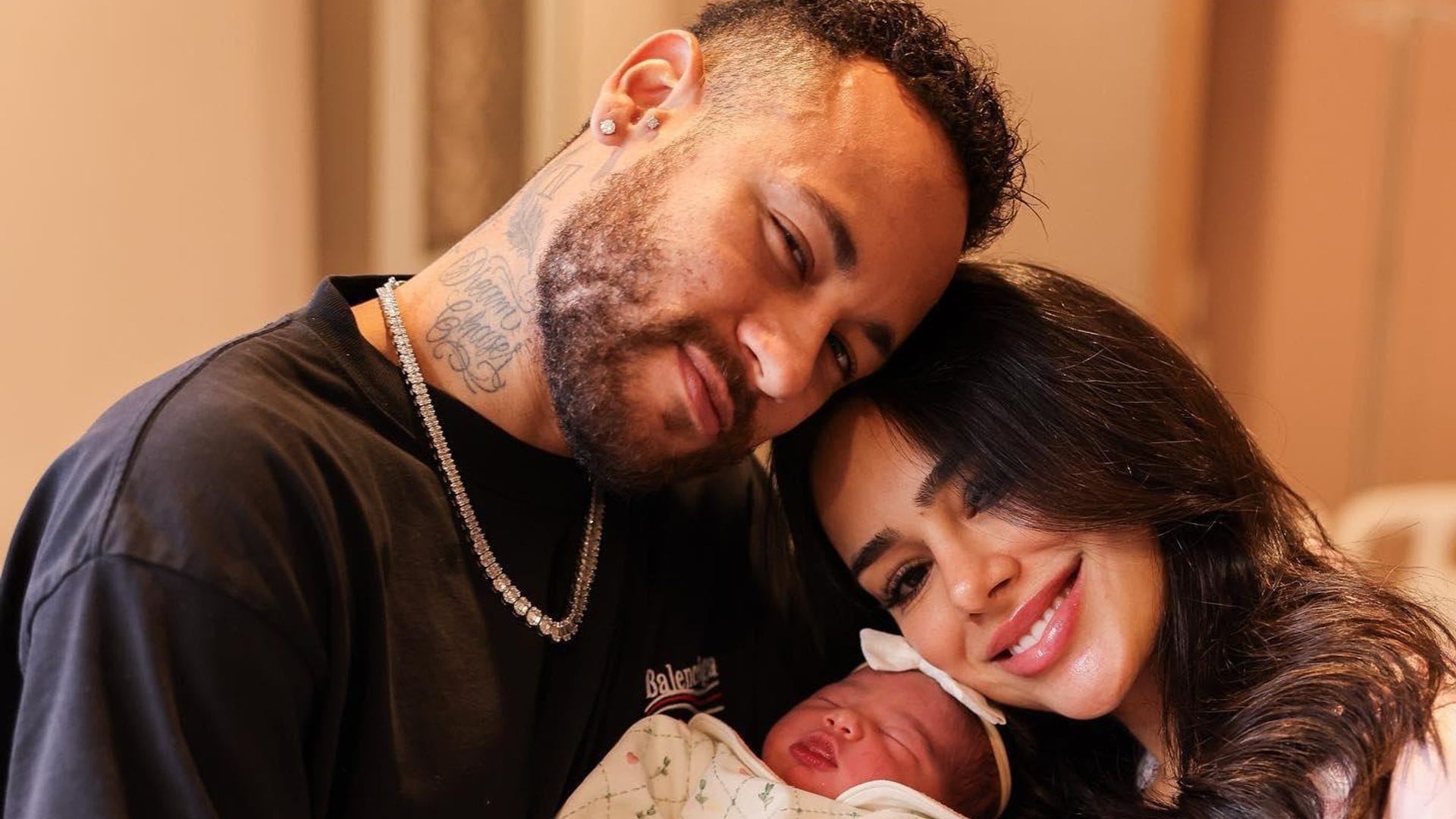Neymar y Bruna Biancardi comparten las primeras imágenes de su bebé y revelan su nombre