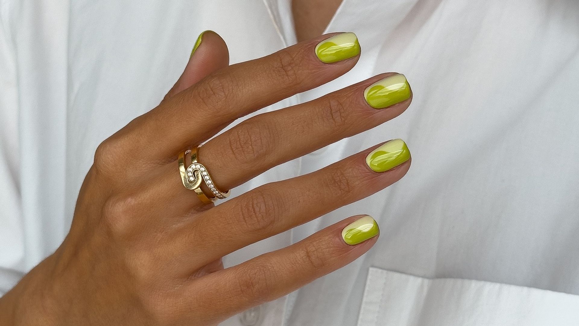Las uñas cortas se llevan así esta primavera: del verde menta al 'tie-dye'