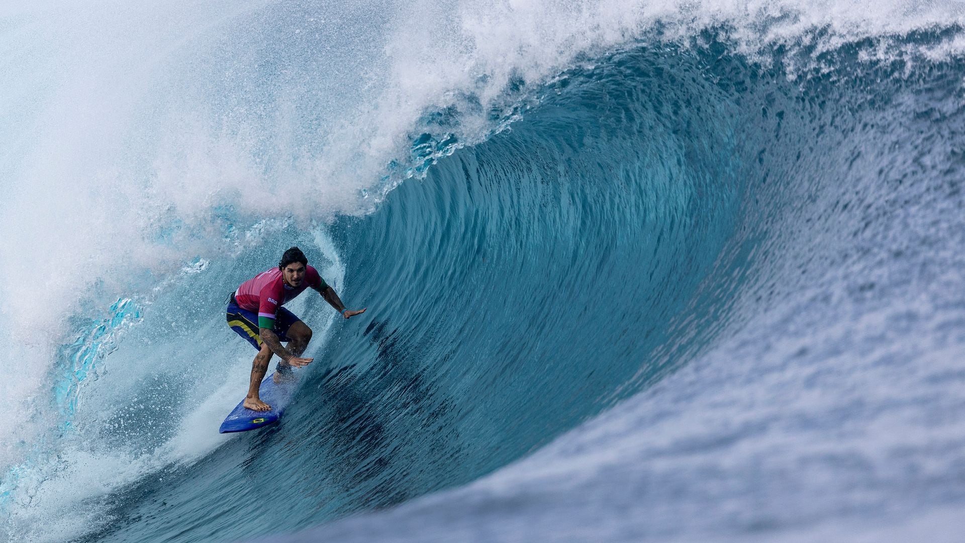 Gabriel Medina dominando las olas