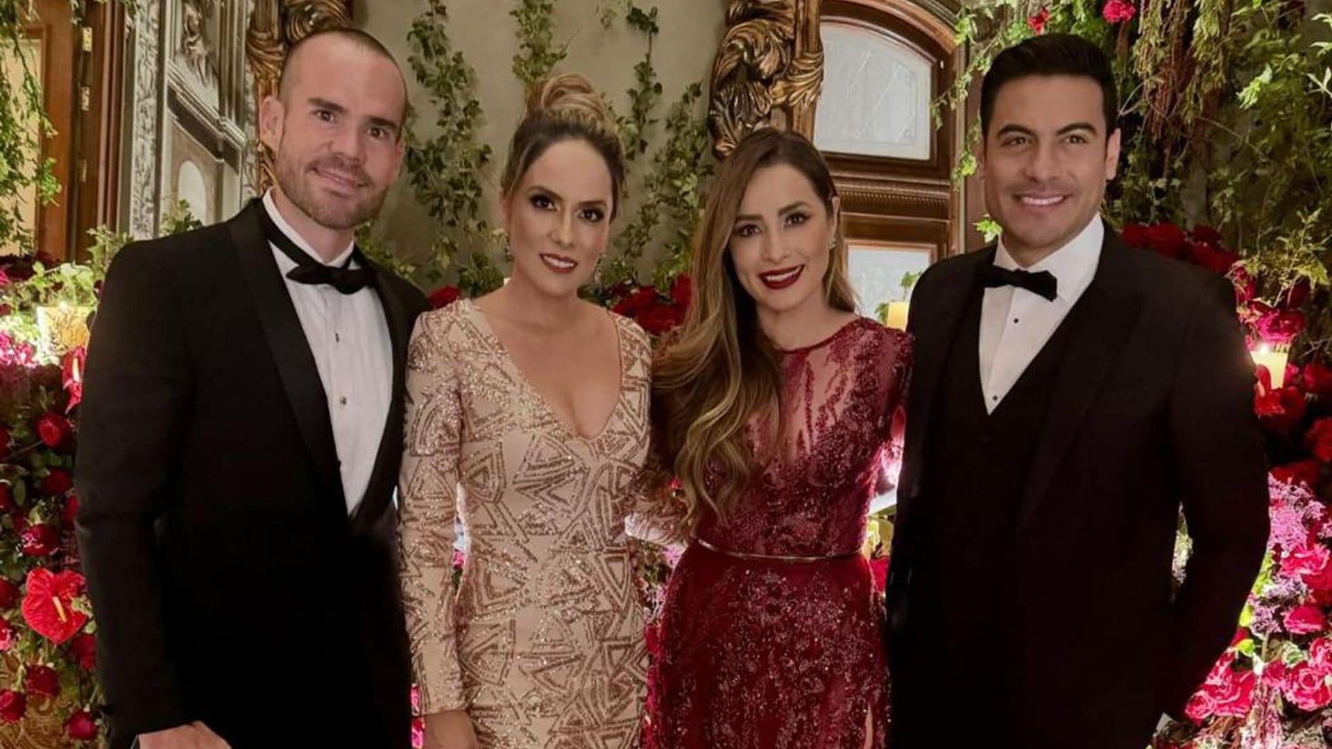 Con una romántica gala, Carlos Rivera celebra los 40 años de su esposa Cynthia Rodríguez