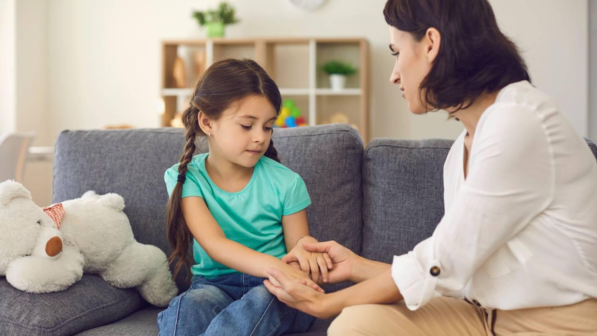 ¿Cómo hablar con nuestros peques cuando salen del cole? (sin que parezca un interrogatorio)
