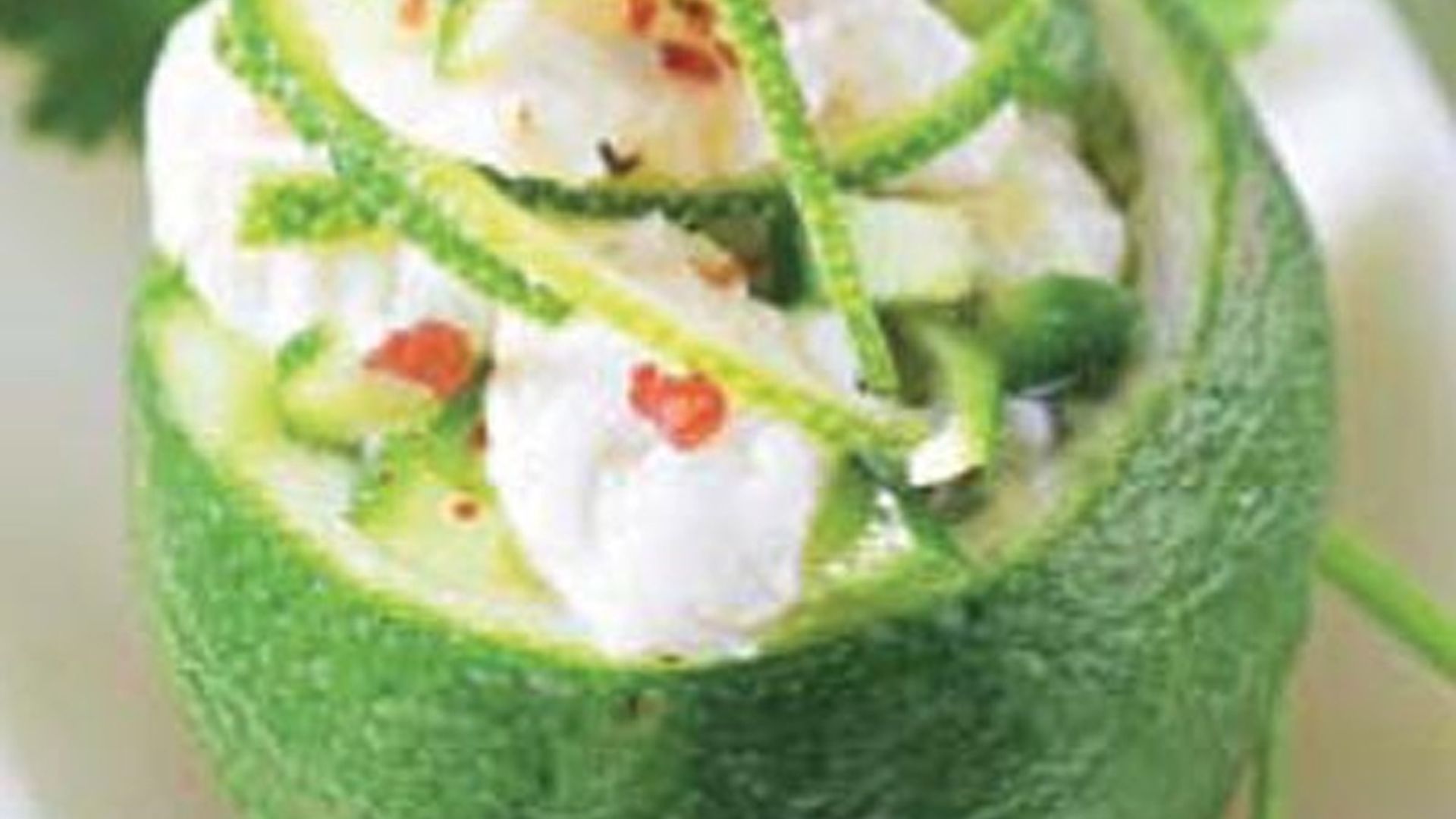 Limas rellenas de tartar de merluza