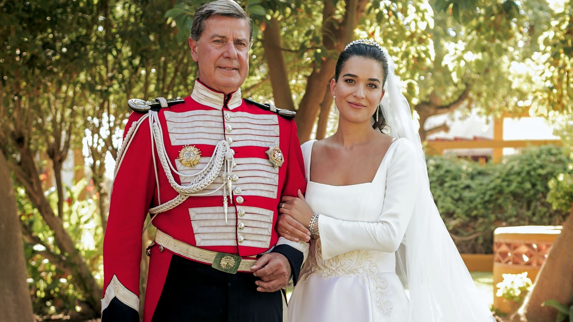 Cayetano Martínez de Irujo y Bárbara Mirjan el día de su boda