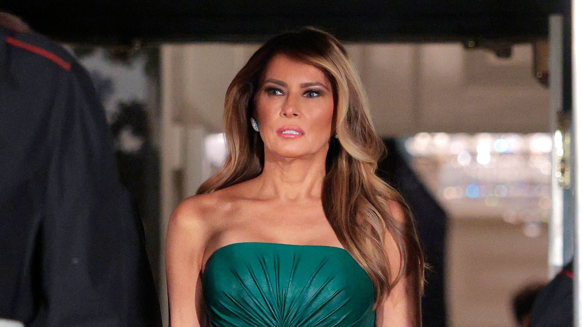 Joyas 'de ángel' y vestido efecto tipazo: Melania apuesta por el menos es más para deslumbrar en su cena con Georgina Rodríguez