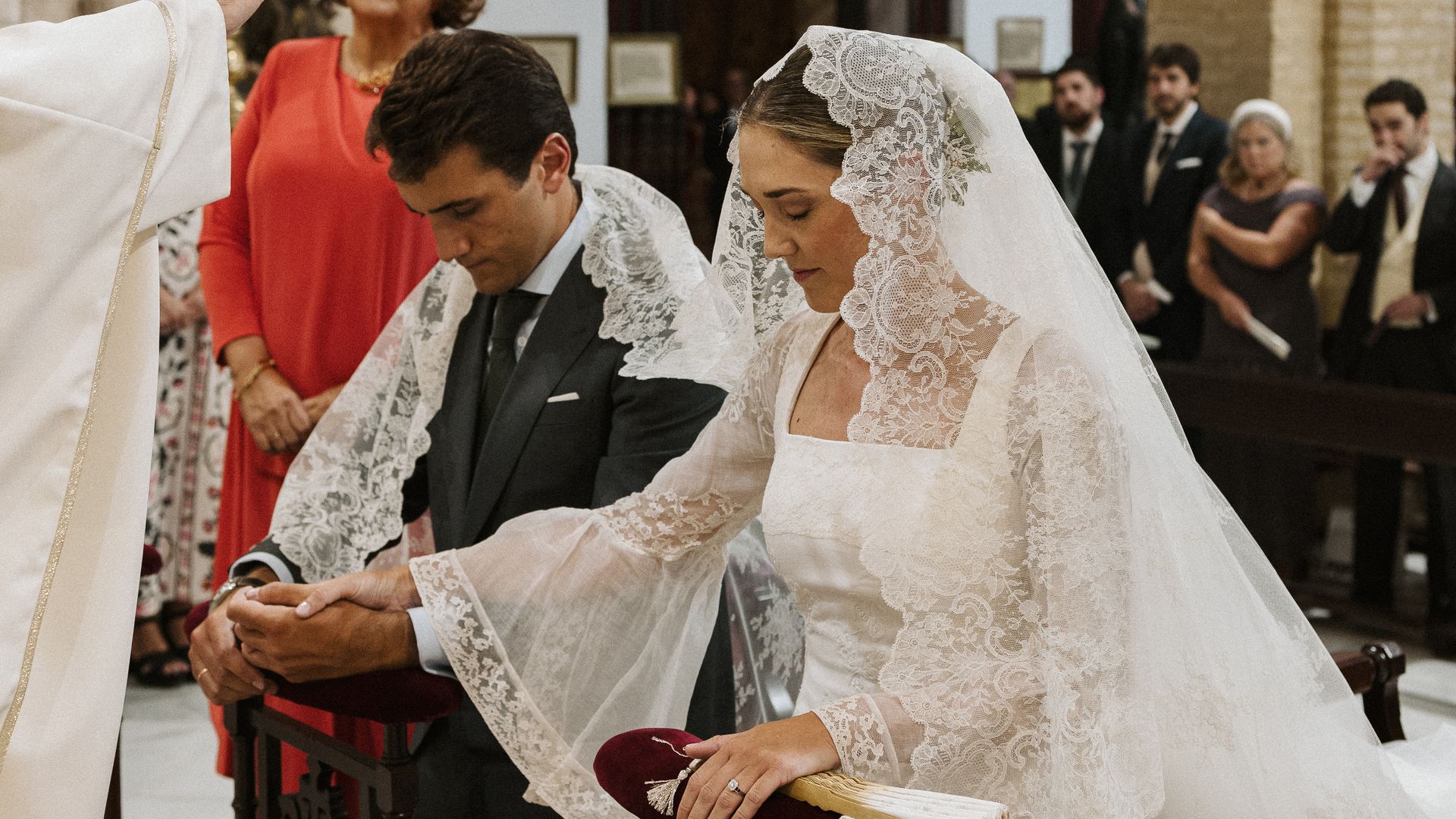 No todos los ritos de velación son iguales y esto es lo que deberías saber si planeas incluirlo en tu boda