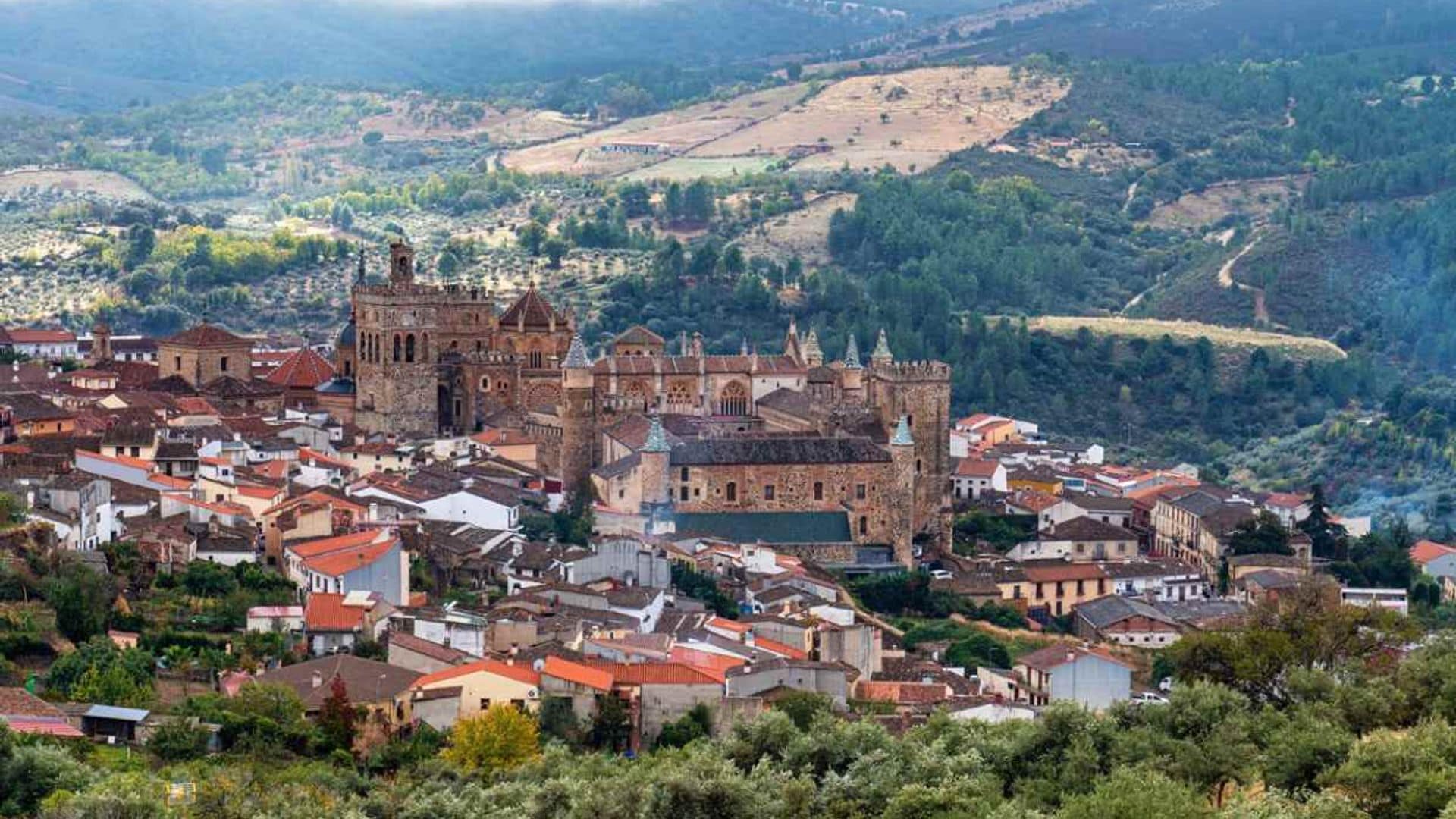 Guadalupe, el pueblo cacereño alrededor de un monasterio