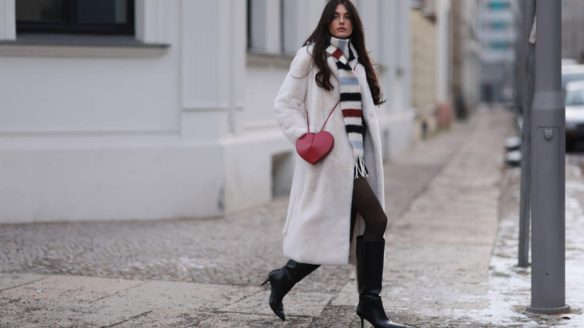 Diez looks de invierno (fáciles) que nunca pasan de moda porque no siguen las tendencias