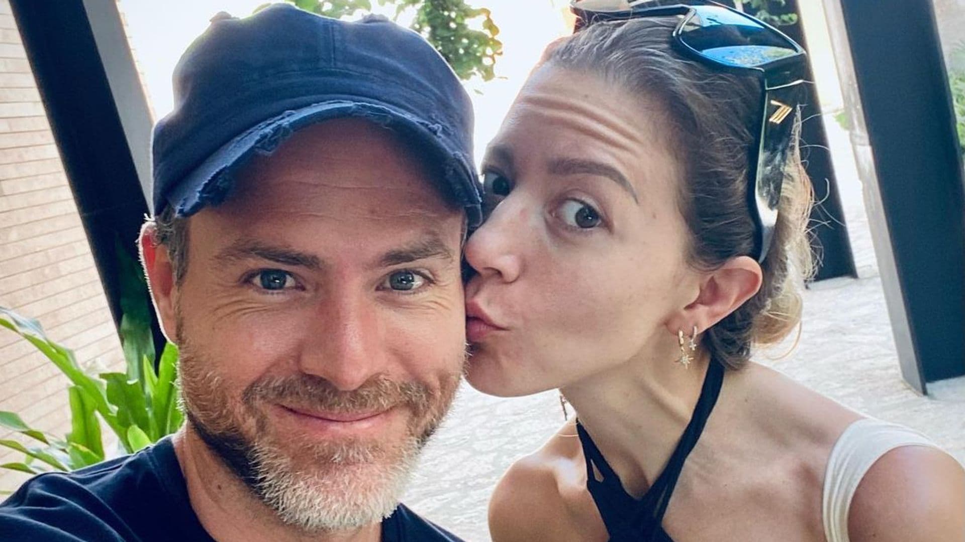 Desde Punta Mita, Fernanda Castillo y Erik Hayser festejan 10 años de amor