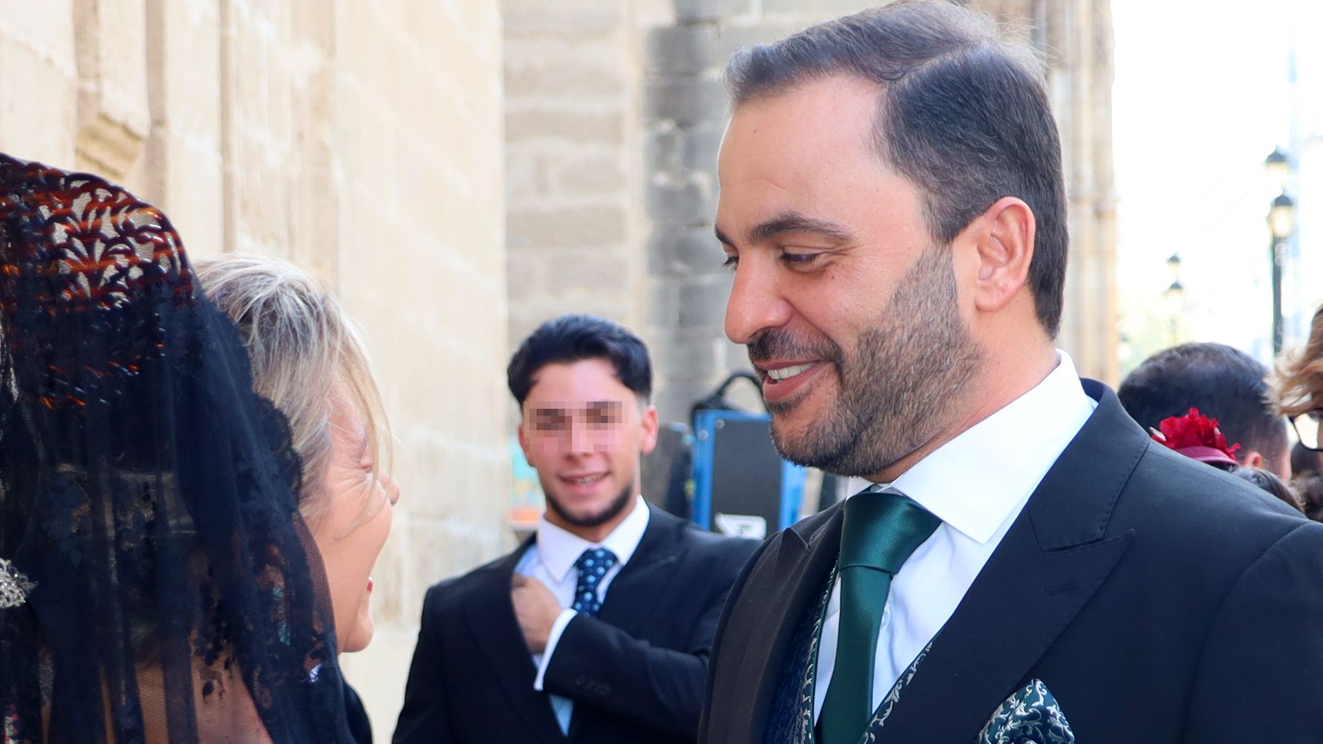 Antonio Tejado, en libertad provisional a la espera de juicio, reaparece en la boda de su hermano celebrada en Sevilla