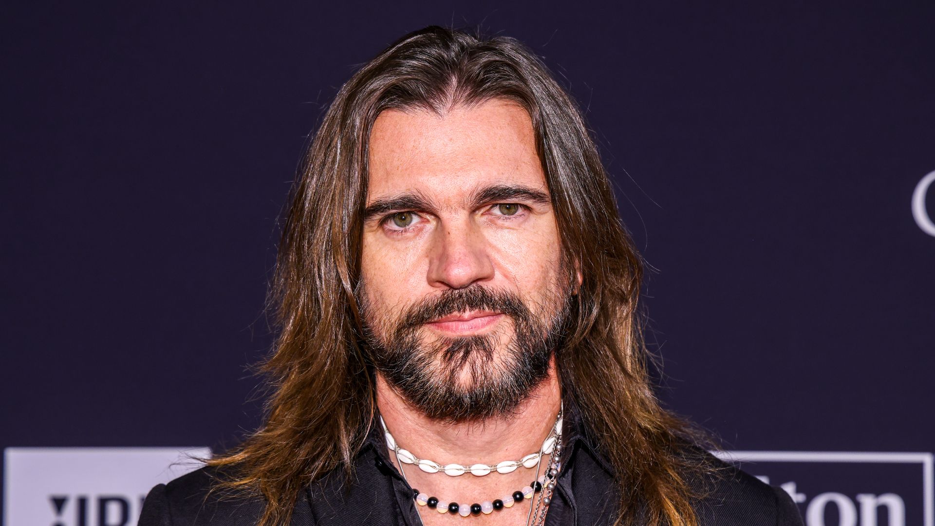 Juanes dedica un emotivo mensaje para dar el último adiós a su mamá: 'Sigo buscando la fuerza para continuar'