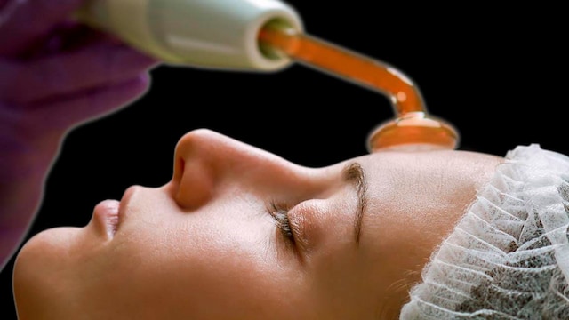 tratamiento de belleza de alta frecuencia en centro spa