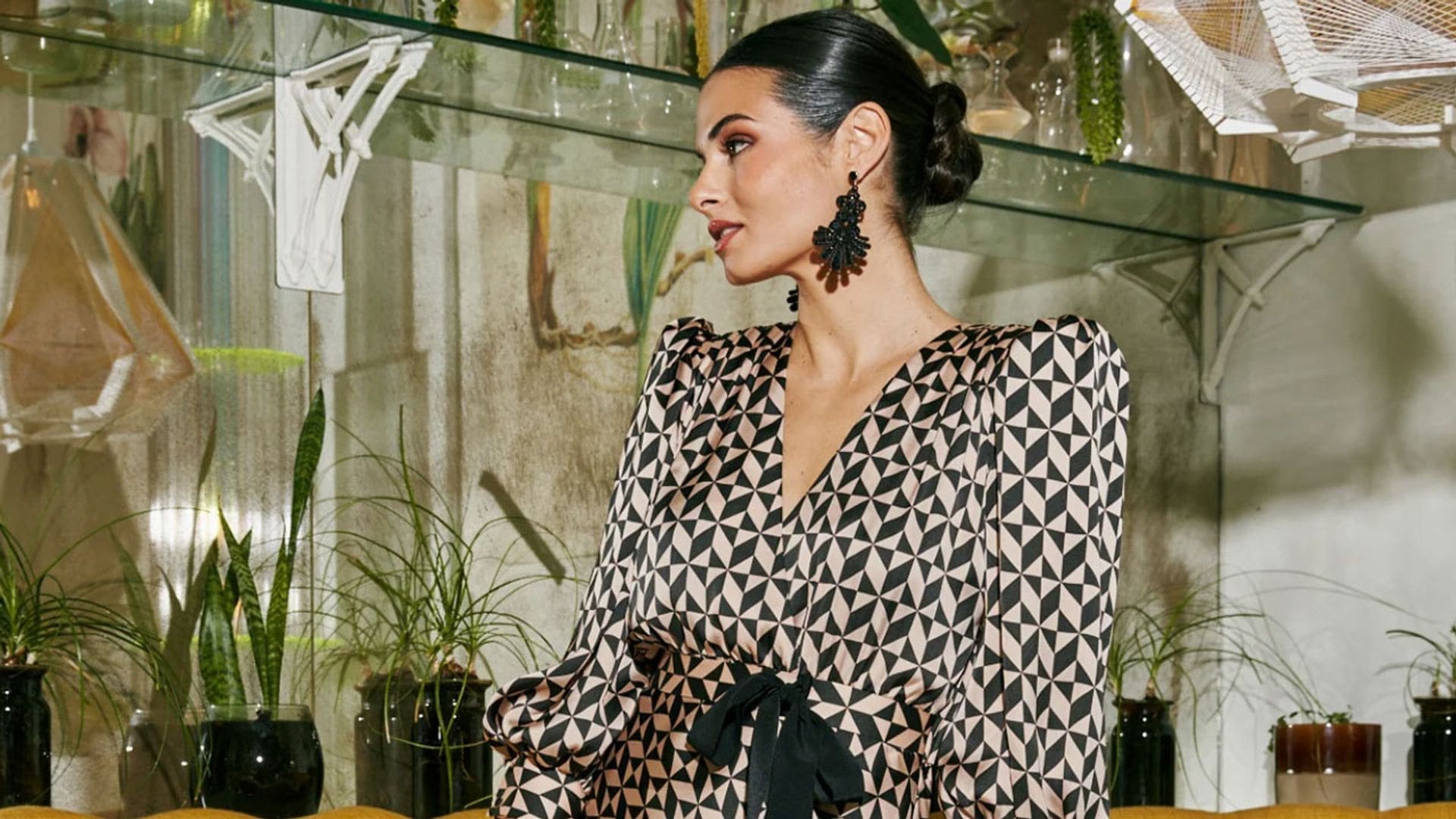 12 vestidos de invitada que son elegantísimos y potencian la cintura