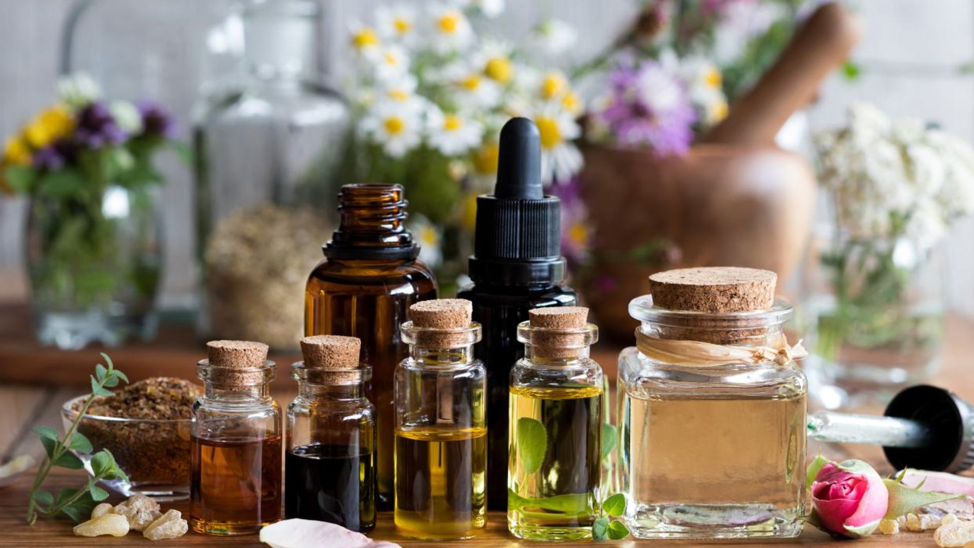 Todo lo que debes saber sobre los aceites cosméticos