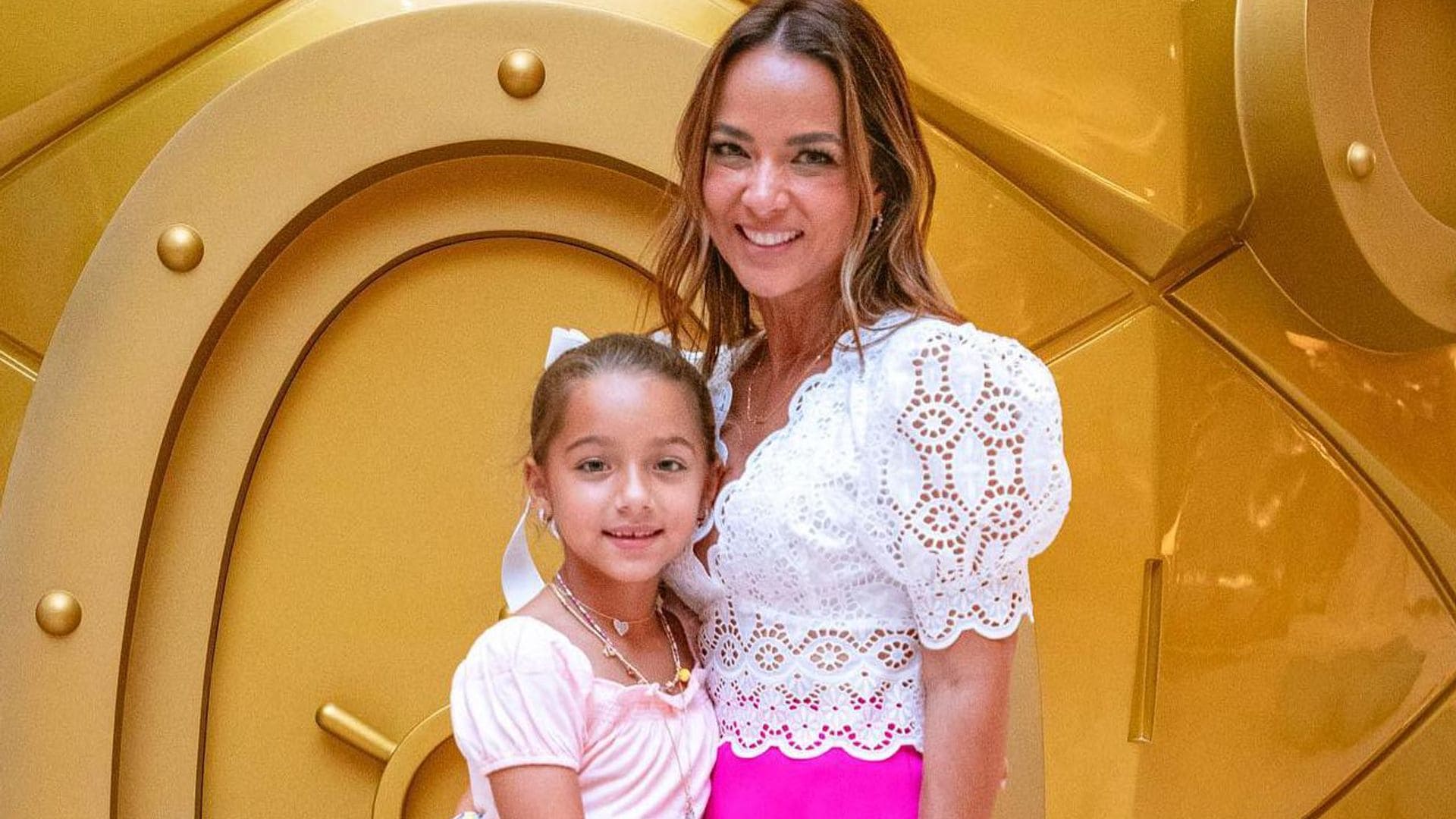 Adamari López está destrozada por despedir el 2022 lejos de su hija